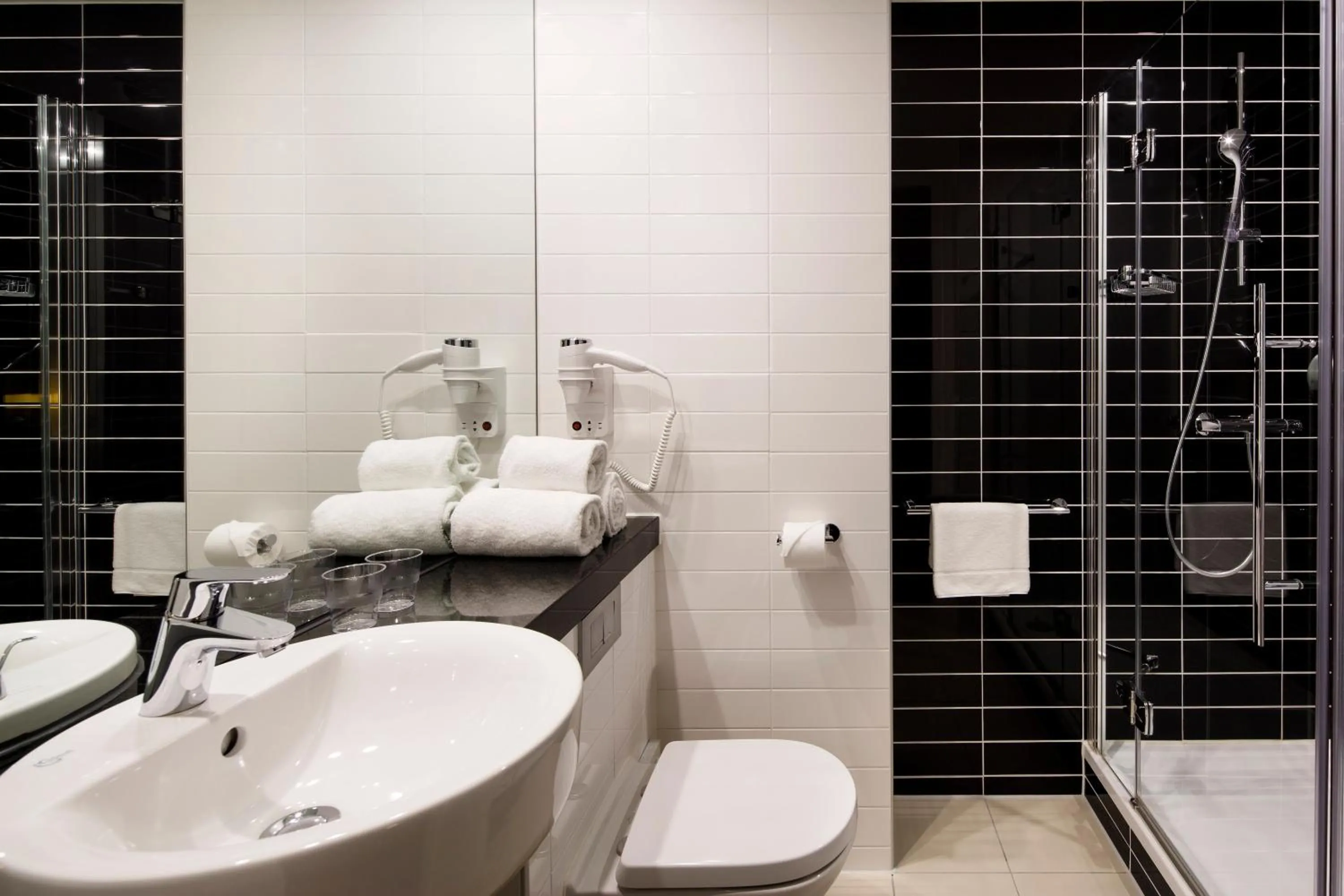 Bathroom in Holiday Inn Express Amsterdam Arena Towers by IHG