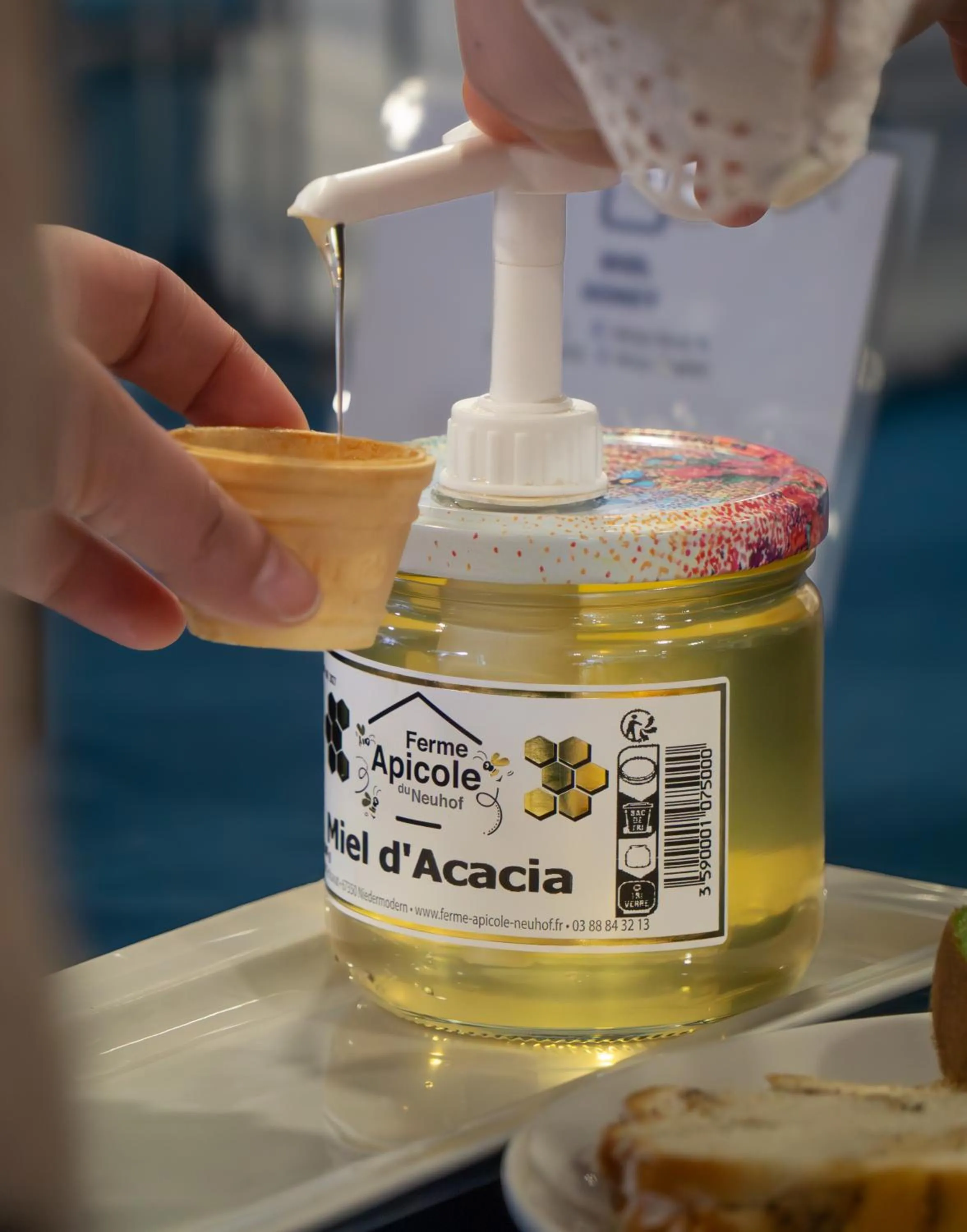 Restaurant/places to eat in Holiday Inn Express Strasbourg Centre by IHG