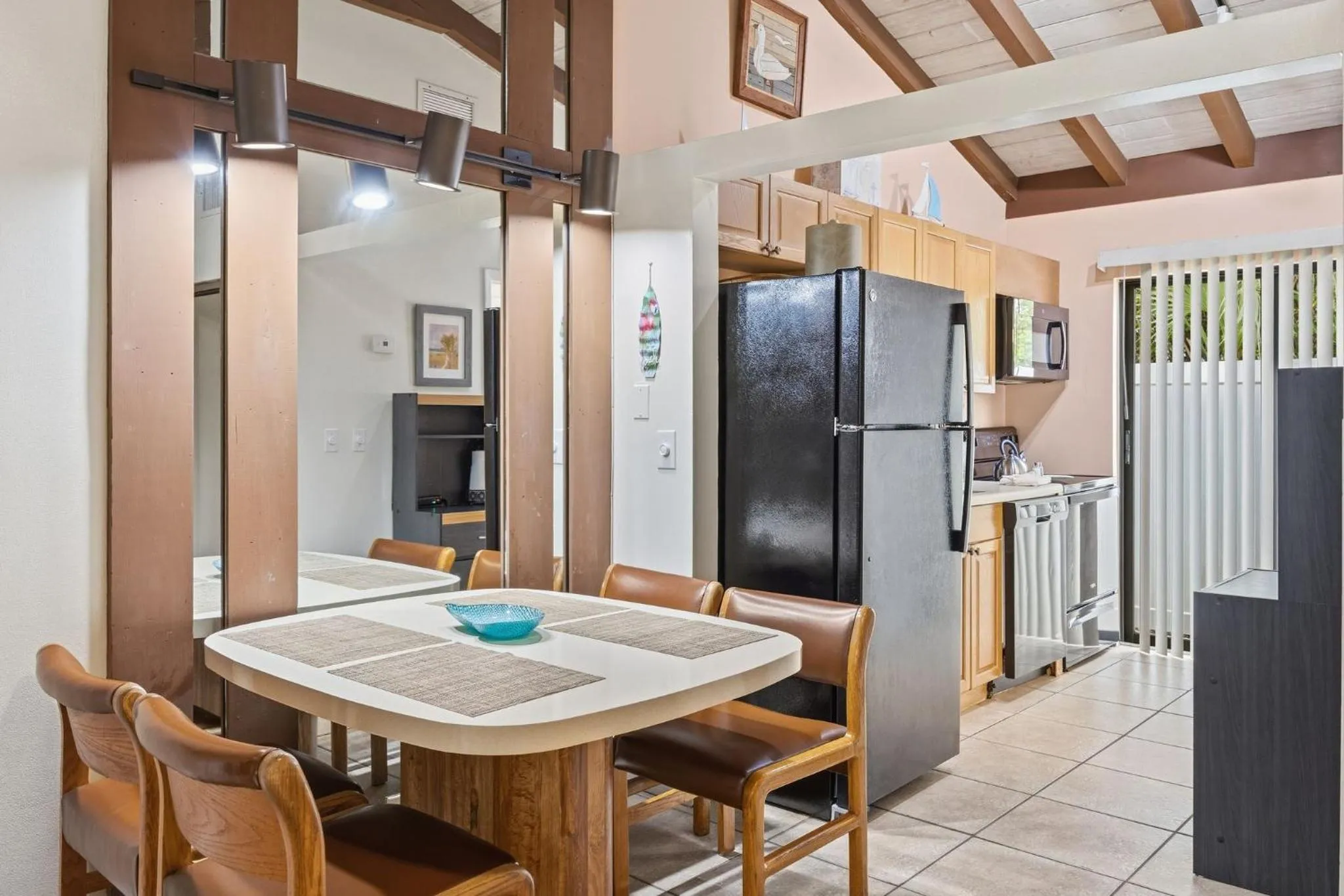 Kitchen or kitchenette in Sand Dune Shores