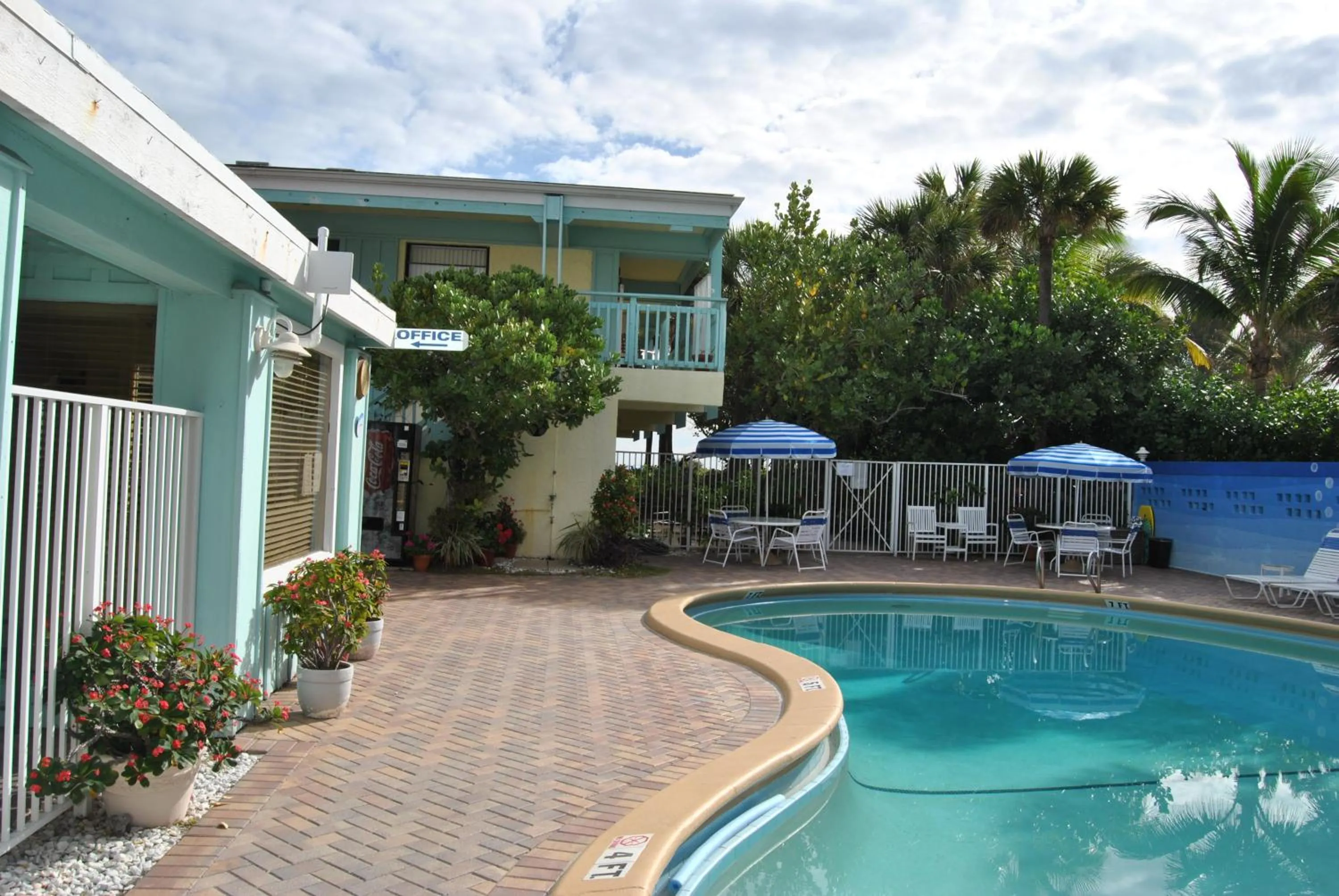 Swimming pool in Sand Dune Shores