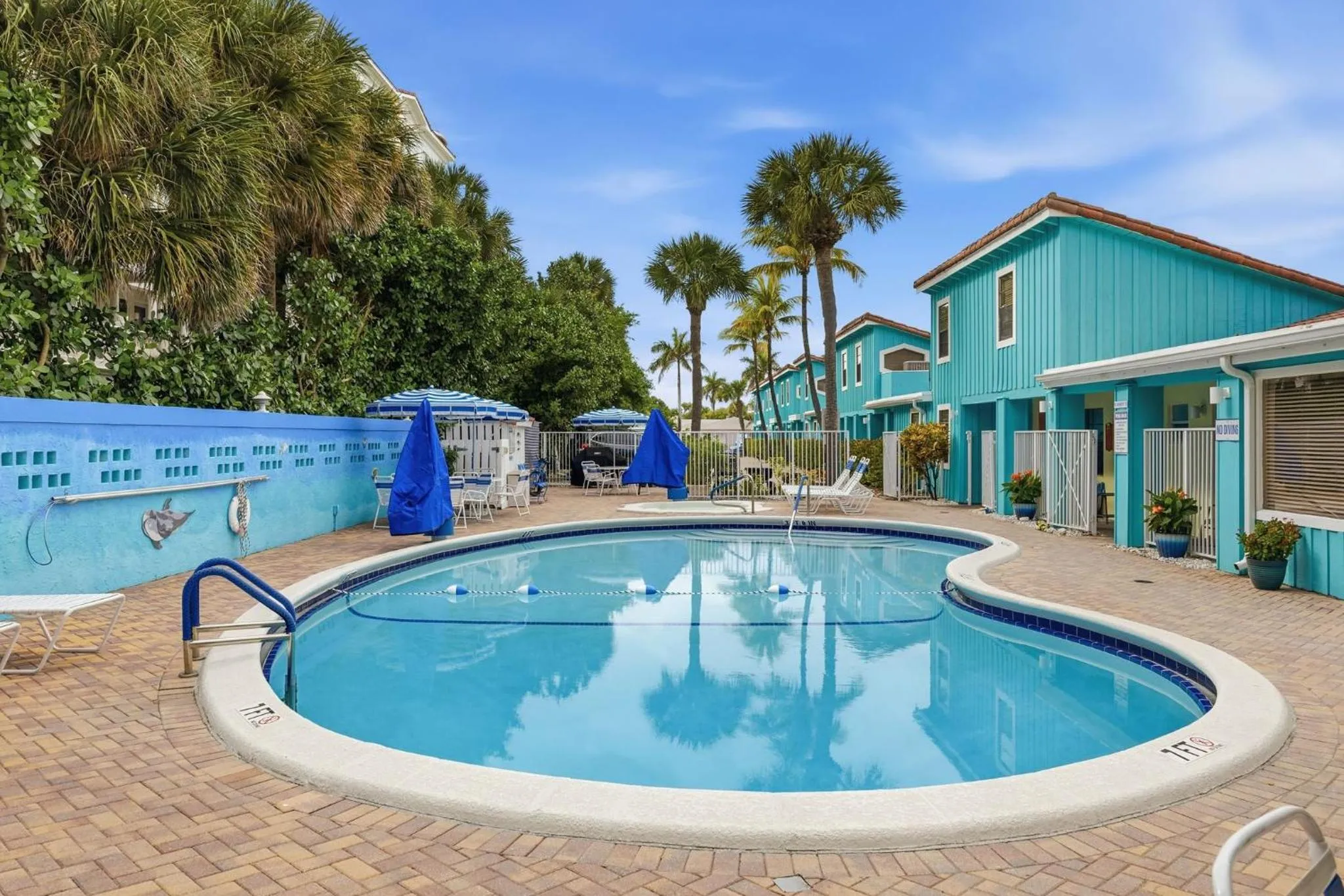 Day in Sand Dune Shores