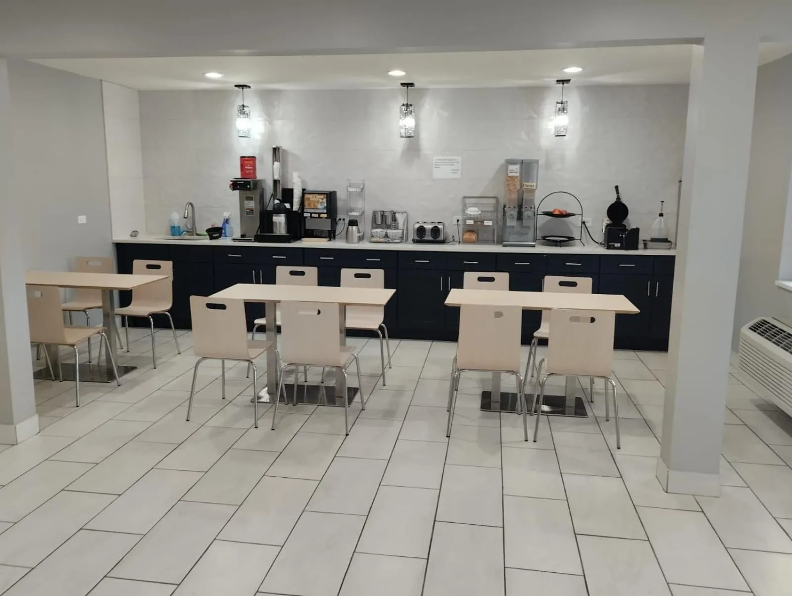 Super 8 by Wyndham Morris