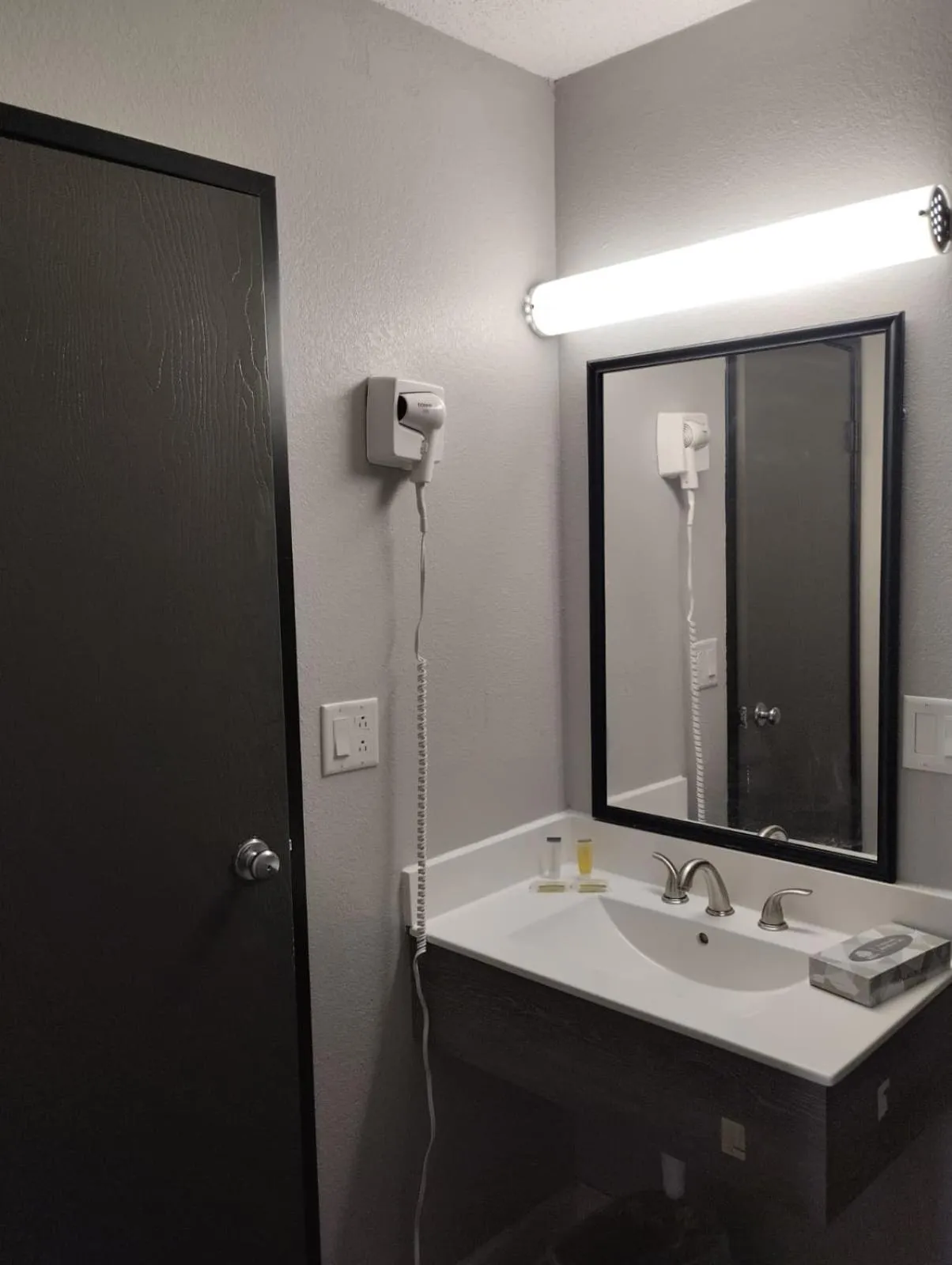 Super 8 by Wyndham Morris