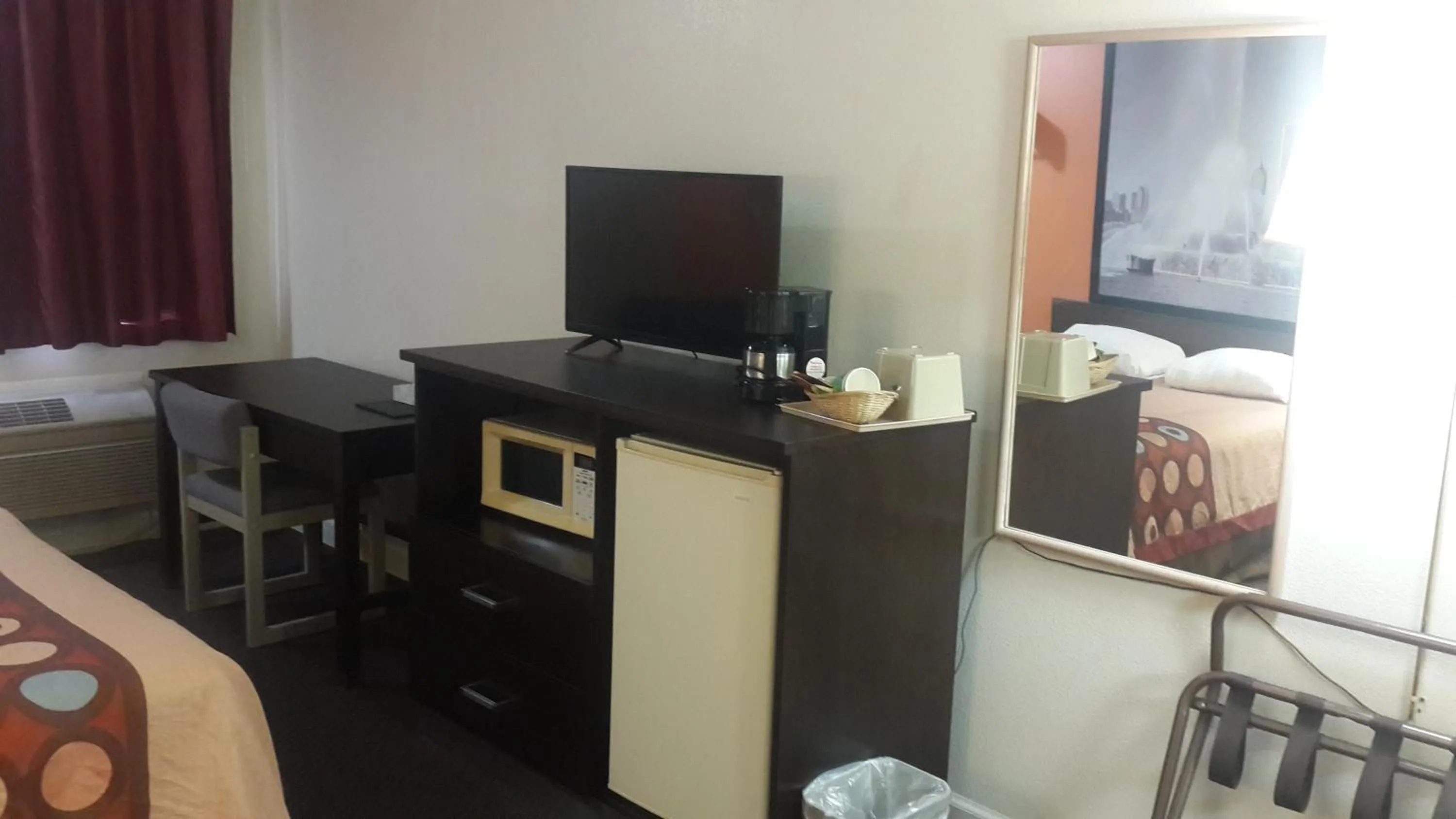 Super 8 by Wyndham Morris