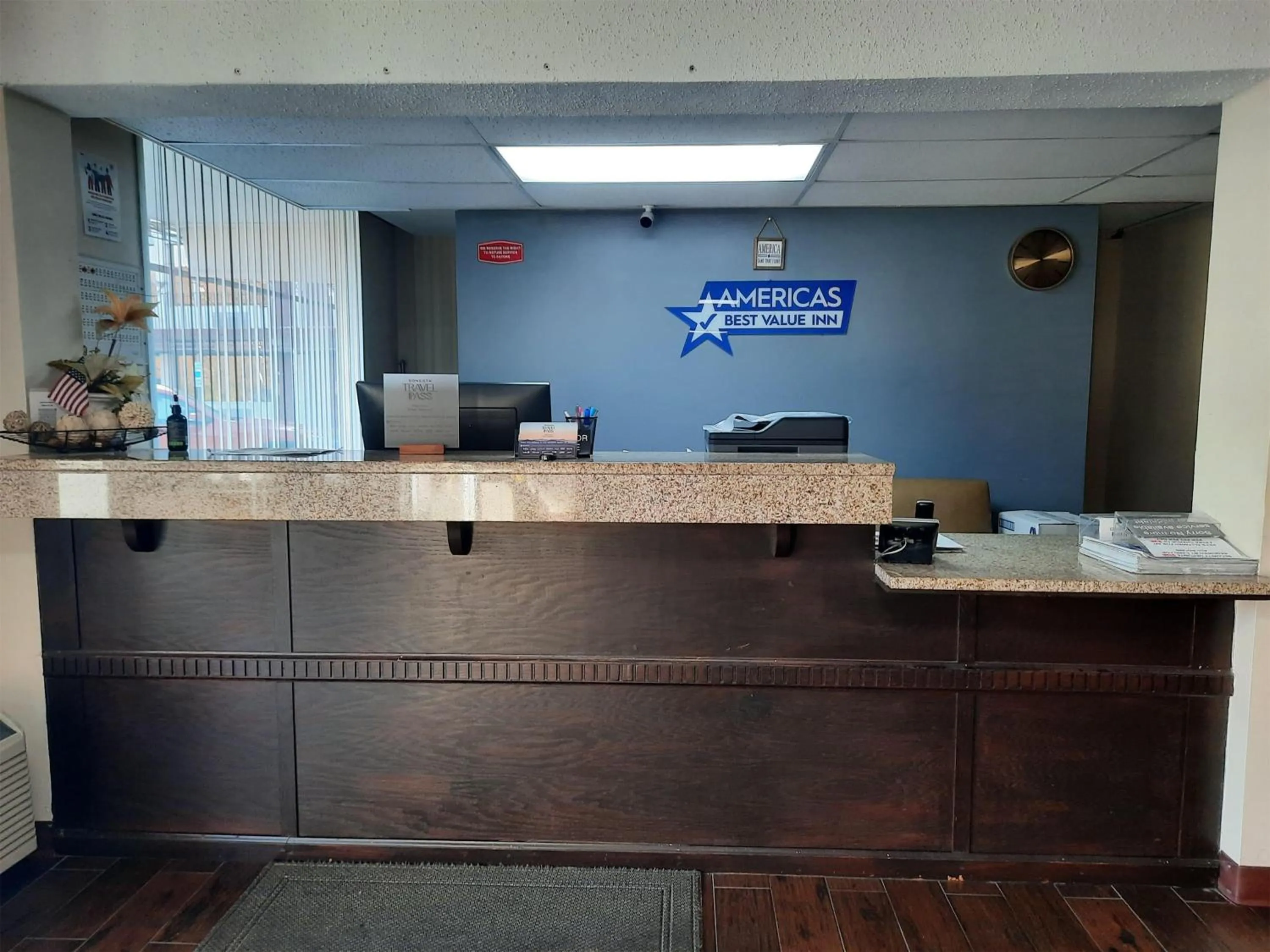 Lobby or reception in Americas Best Value Inn Moline