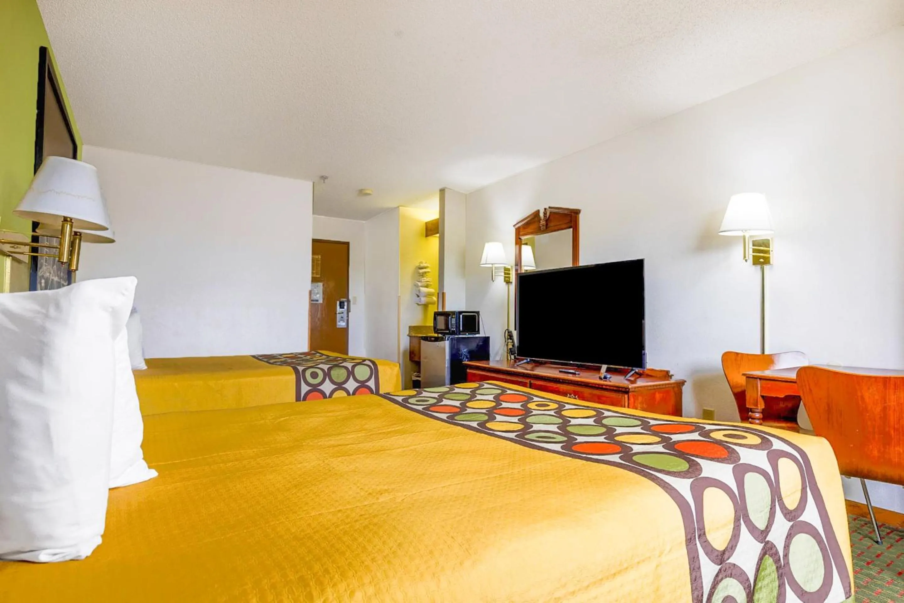 Bedroom, Bed in Super Sleep Inn