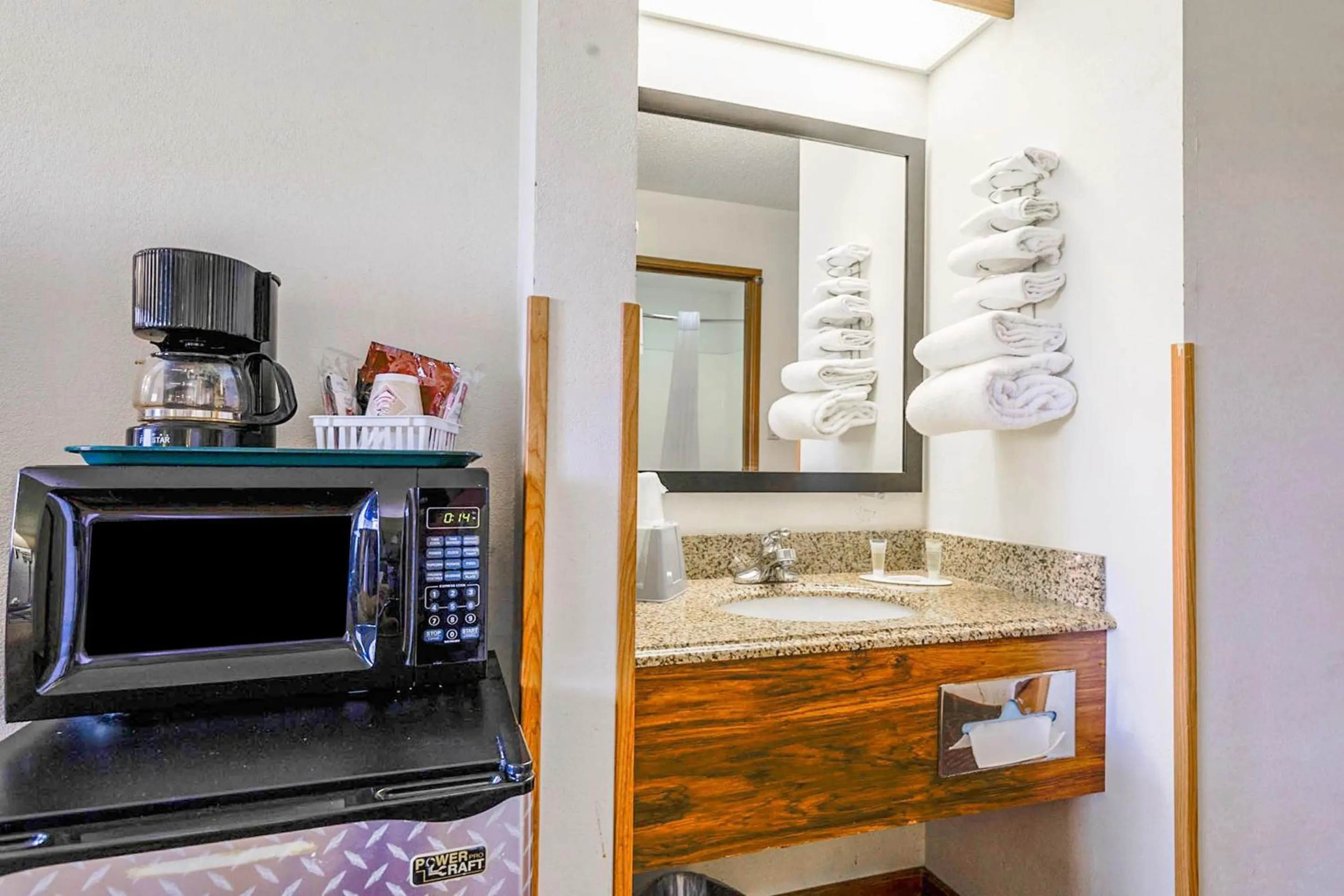 Bathroom in Super Sleep Inn