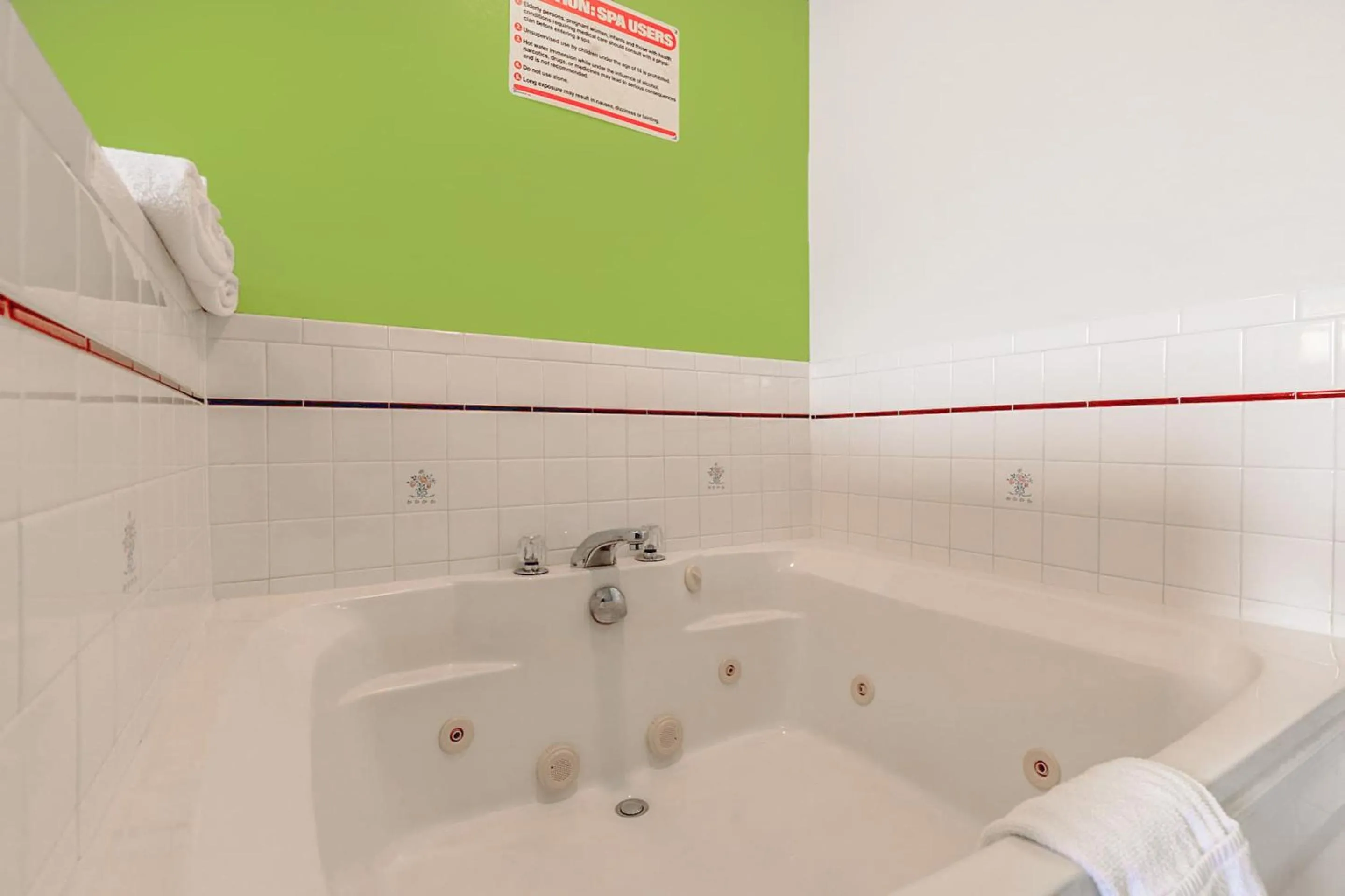 Bathroom in Super Sleep Inn