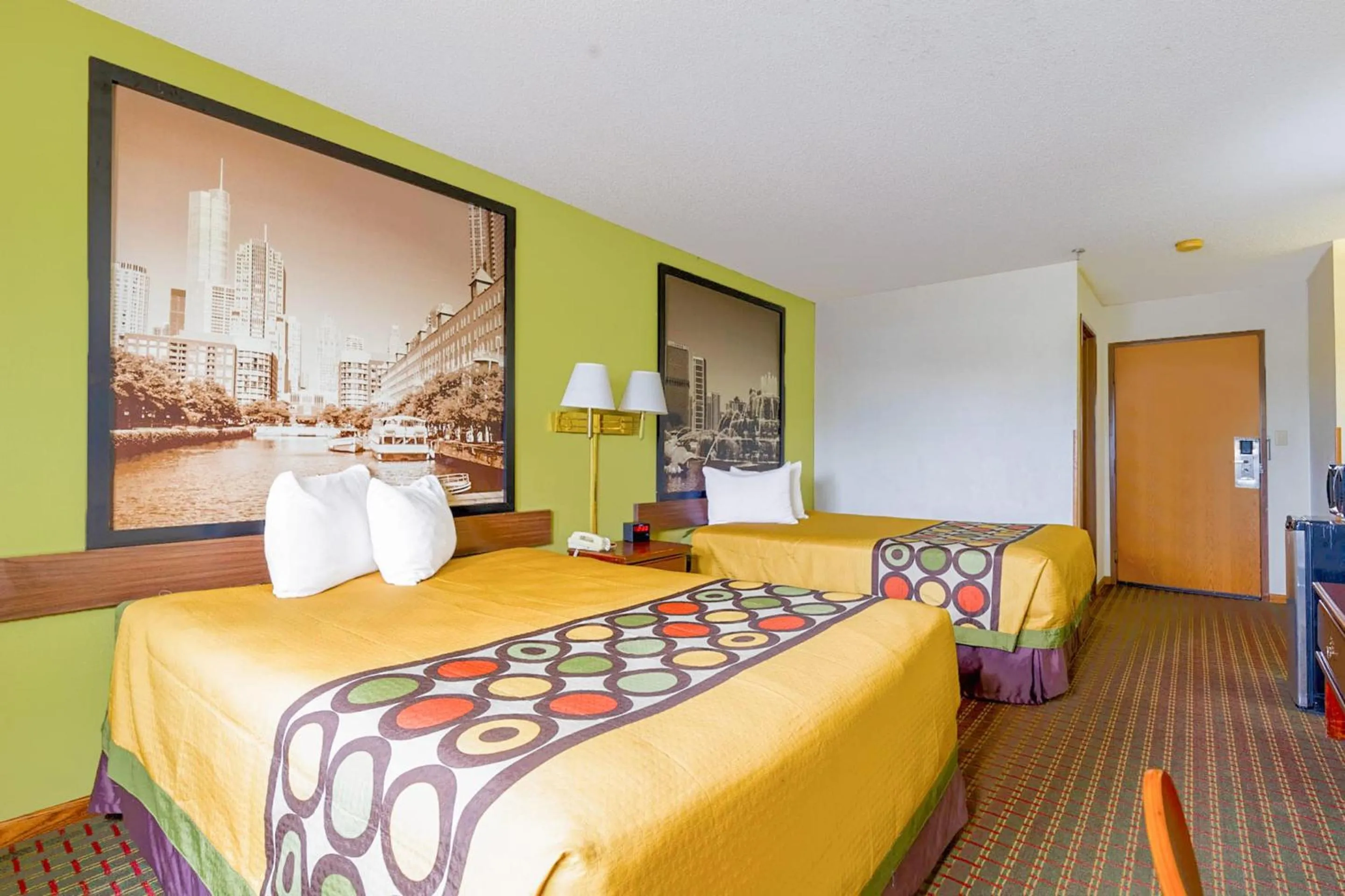 Bedroom, Bed in Super Sleep Inn