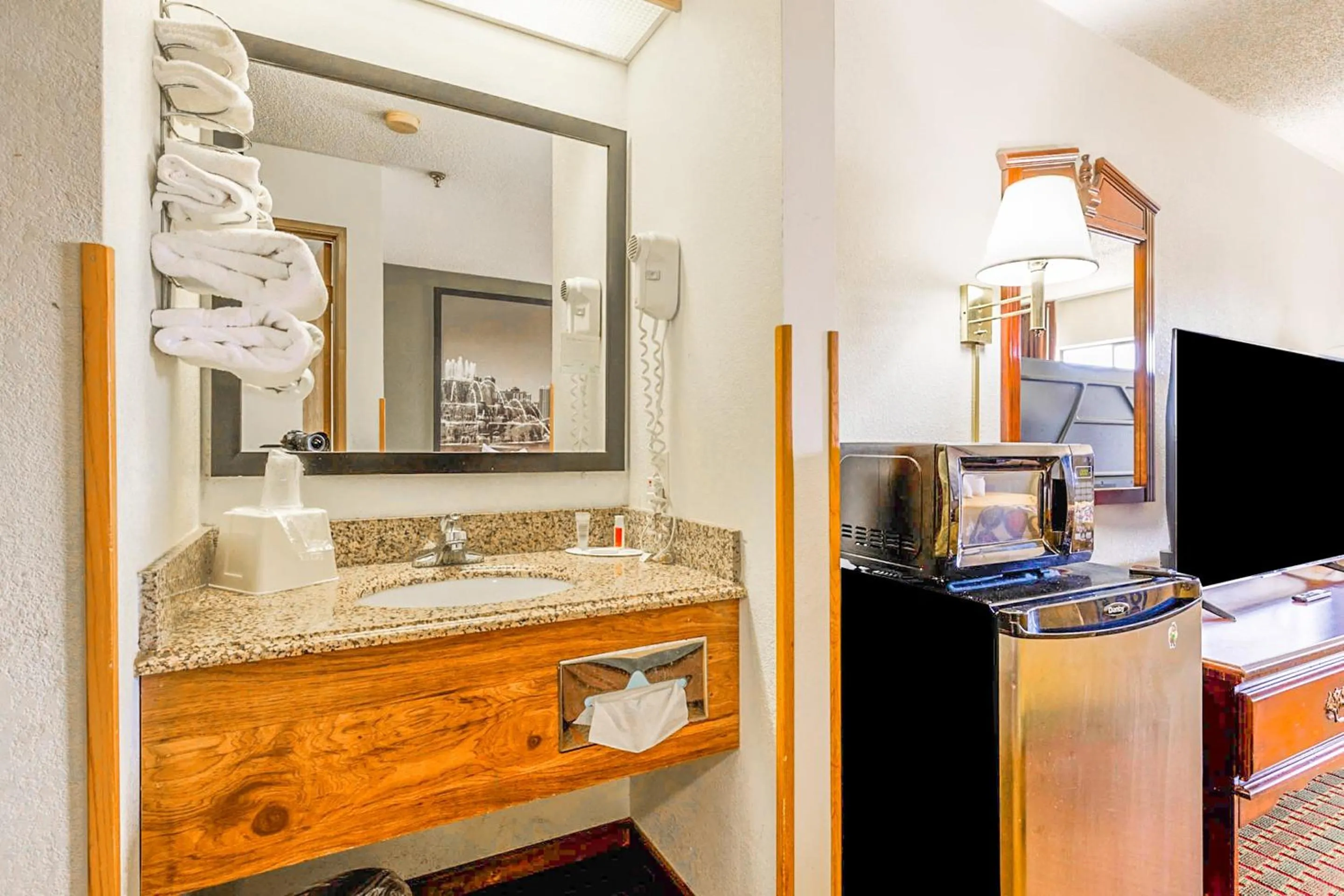 Bathroom in Super Sleep Inn