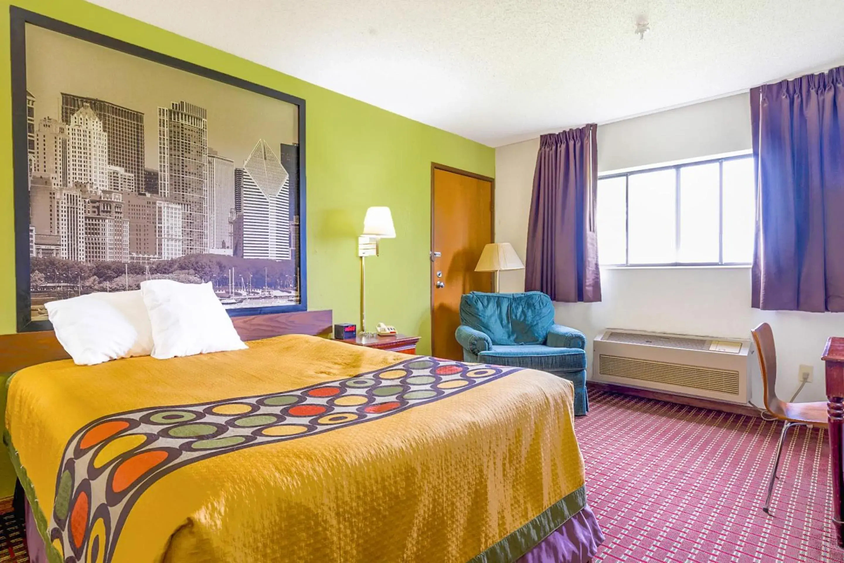 Queen Bed Non-Smoking in Super Sleep Inn Queen Bed Non-Smoking in Super Sleep Inn