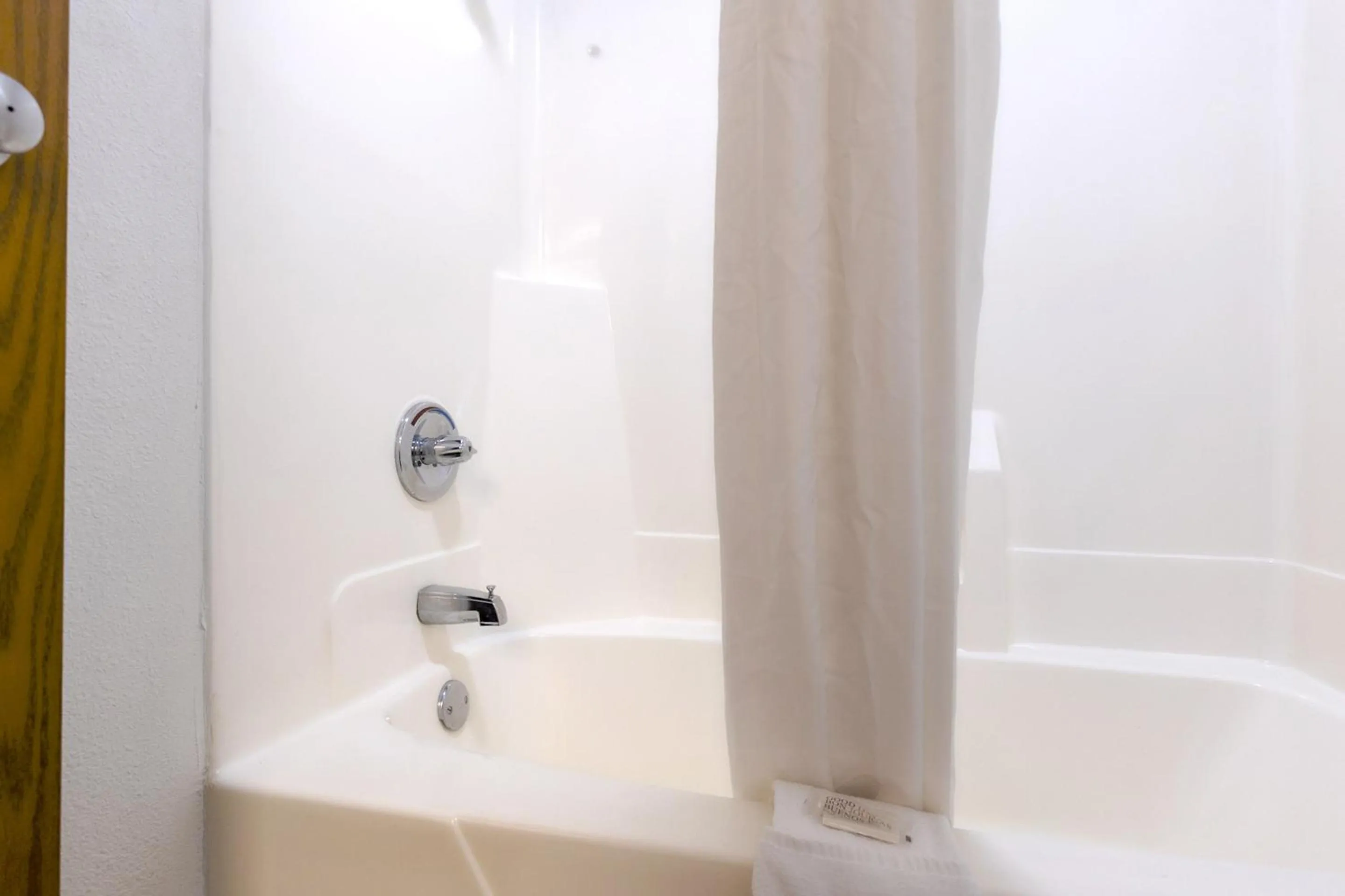 Bathroom in Super Sleep Inn