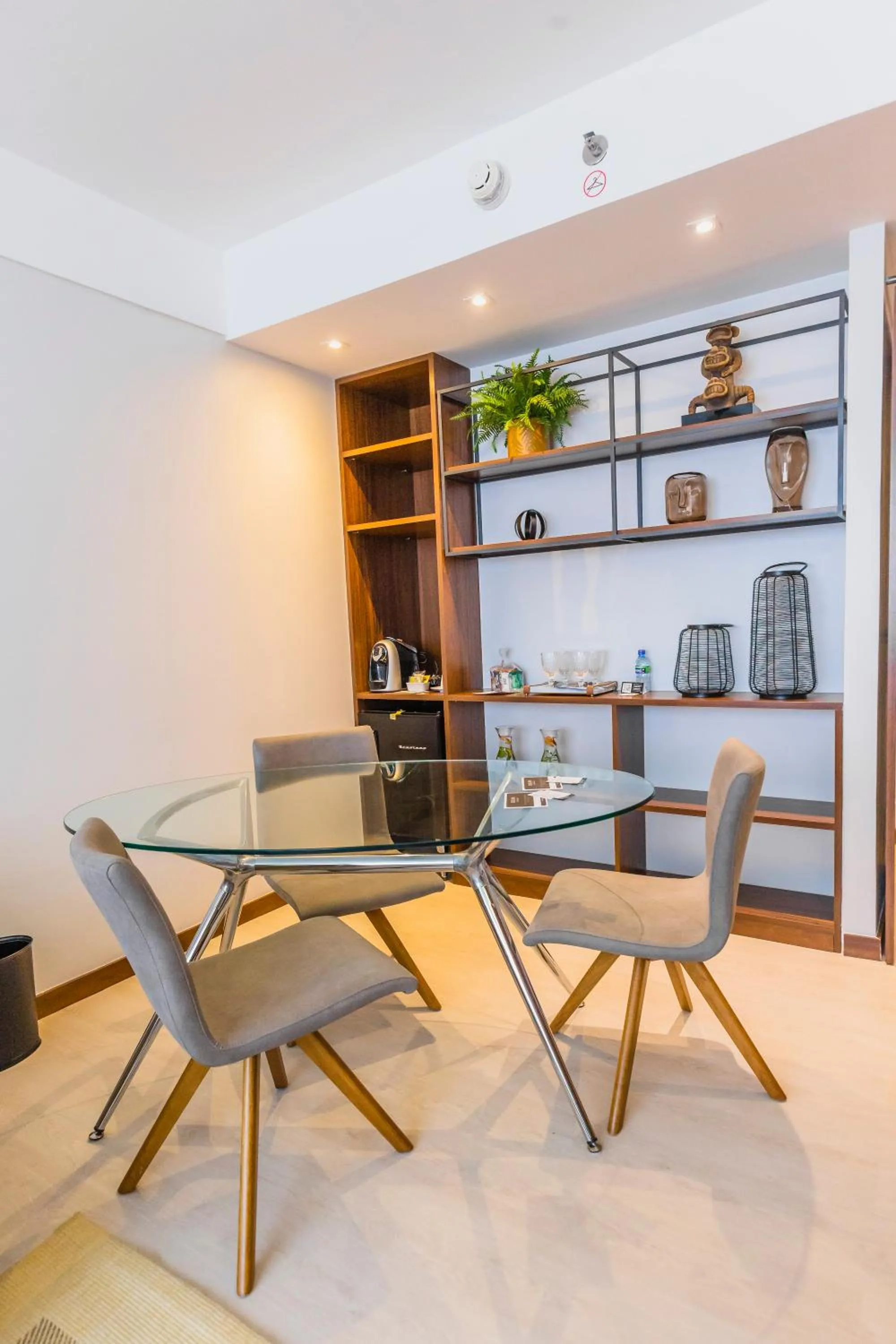 Living room in Bugan Recife Boa Viagem Hotel - by Atlantica