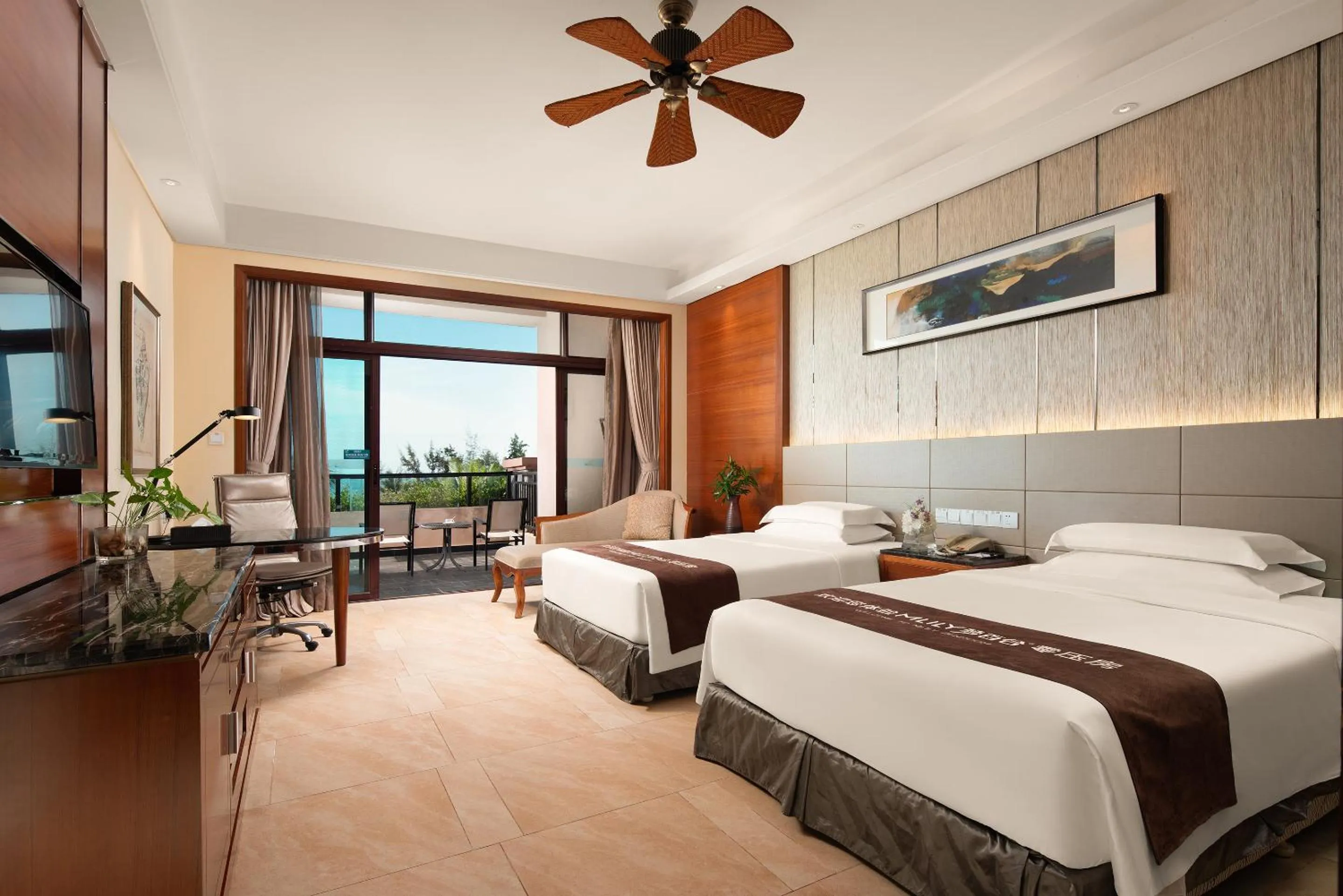 Bed in Country Garden Golden Beach Spring Hotel