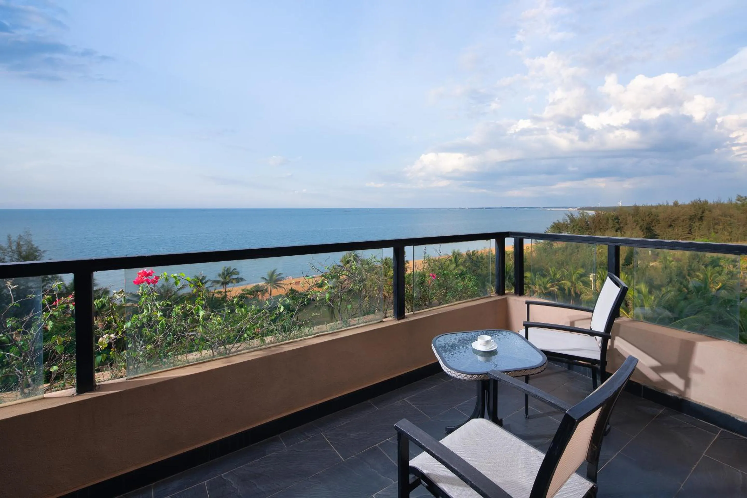 Balcony/Terrace in Country Garden Golden Beach Spring Hotel