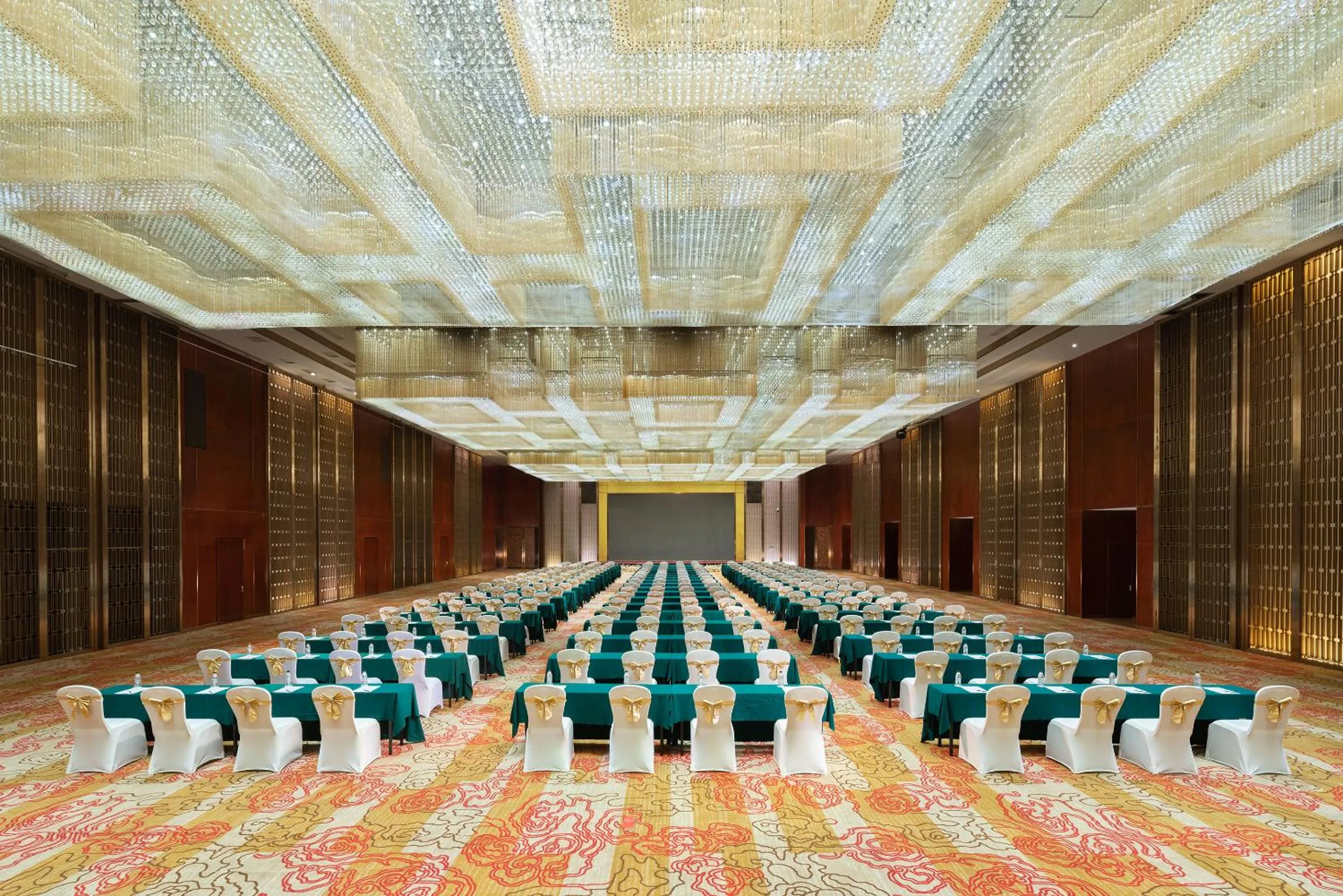 Meeting/conference room in Country Garden Golden Beach Spring Hotel