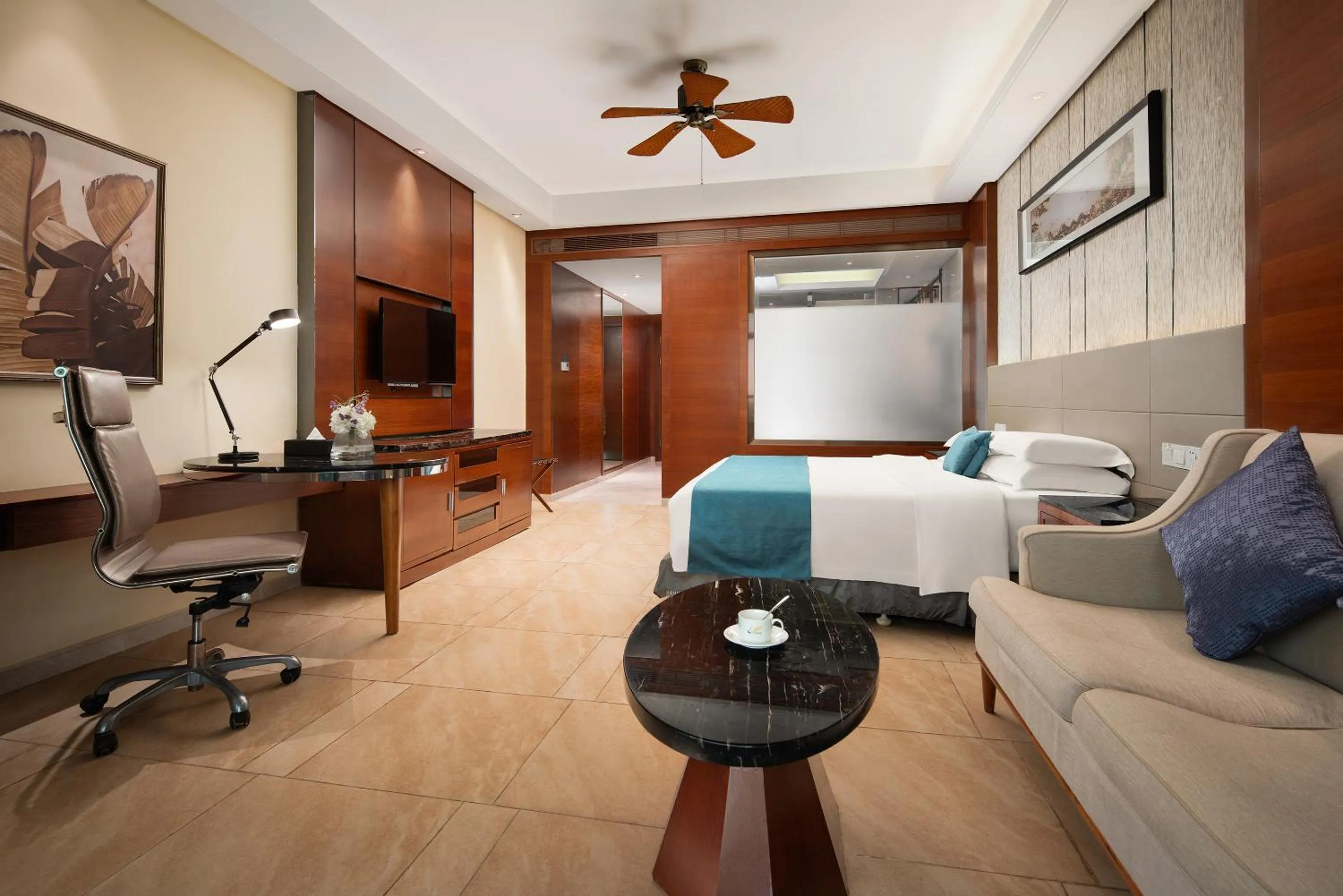 Bed in Country Garden Golden Beach Spring Hotel