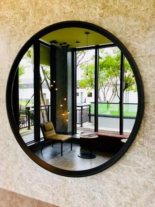 Seating area in SongShan Lake PingShang Serviced Hotel