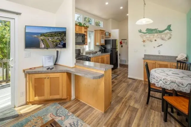 Sheltered Nook On Tillamook Bay