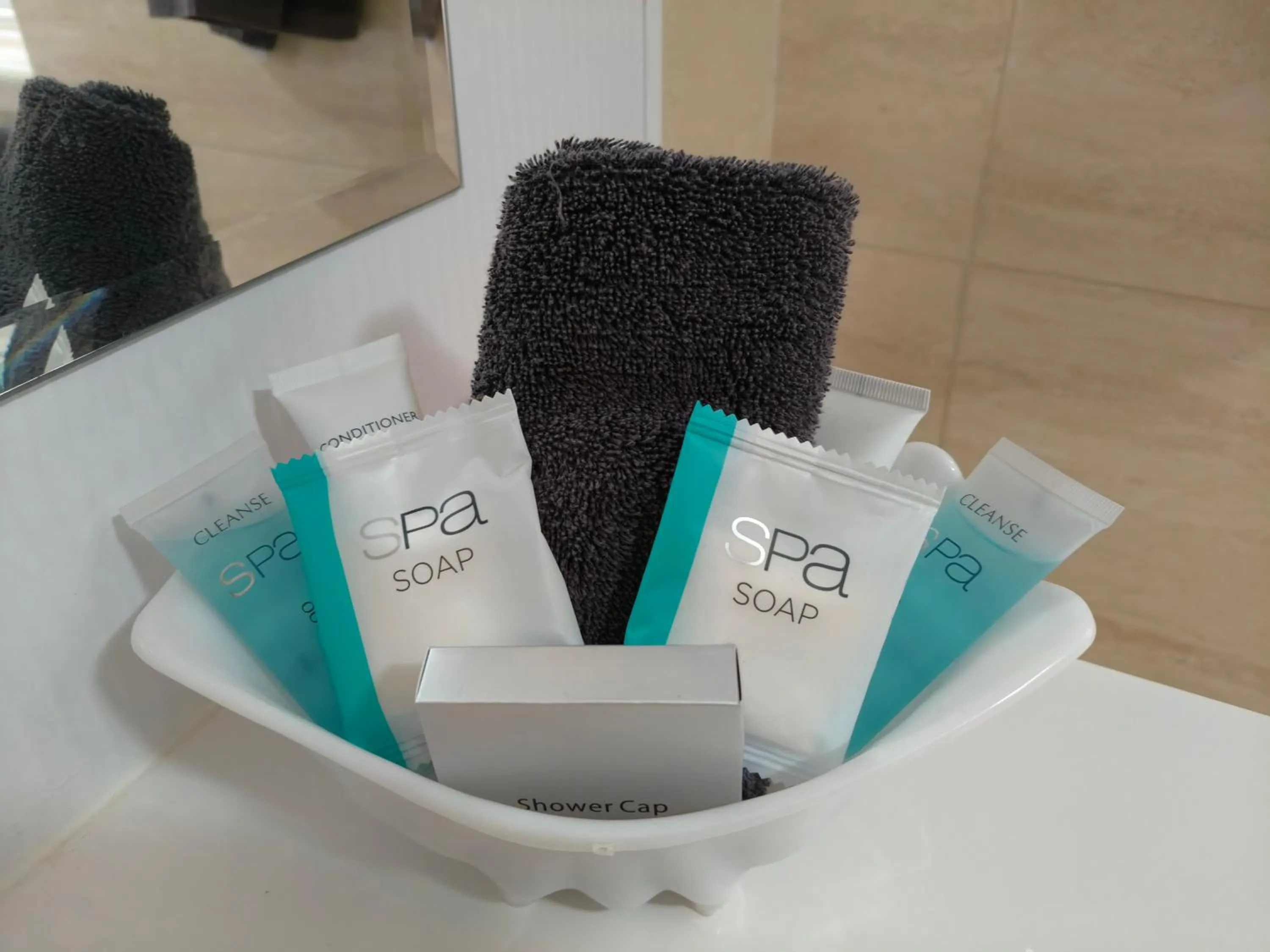 Bathroom in Gunnedah Lodge Motel