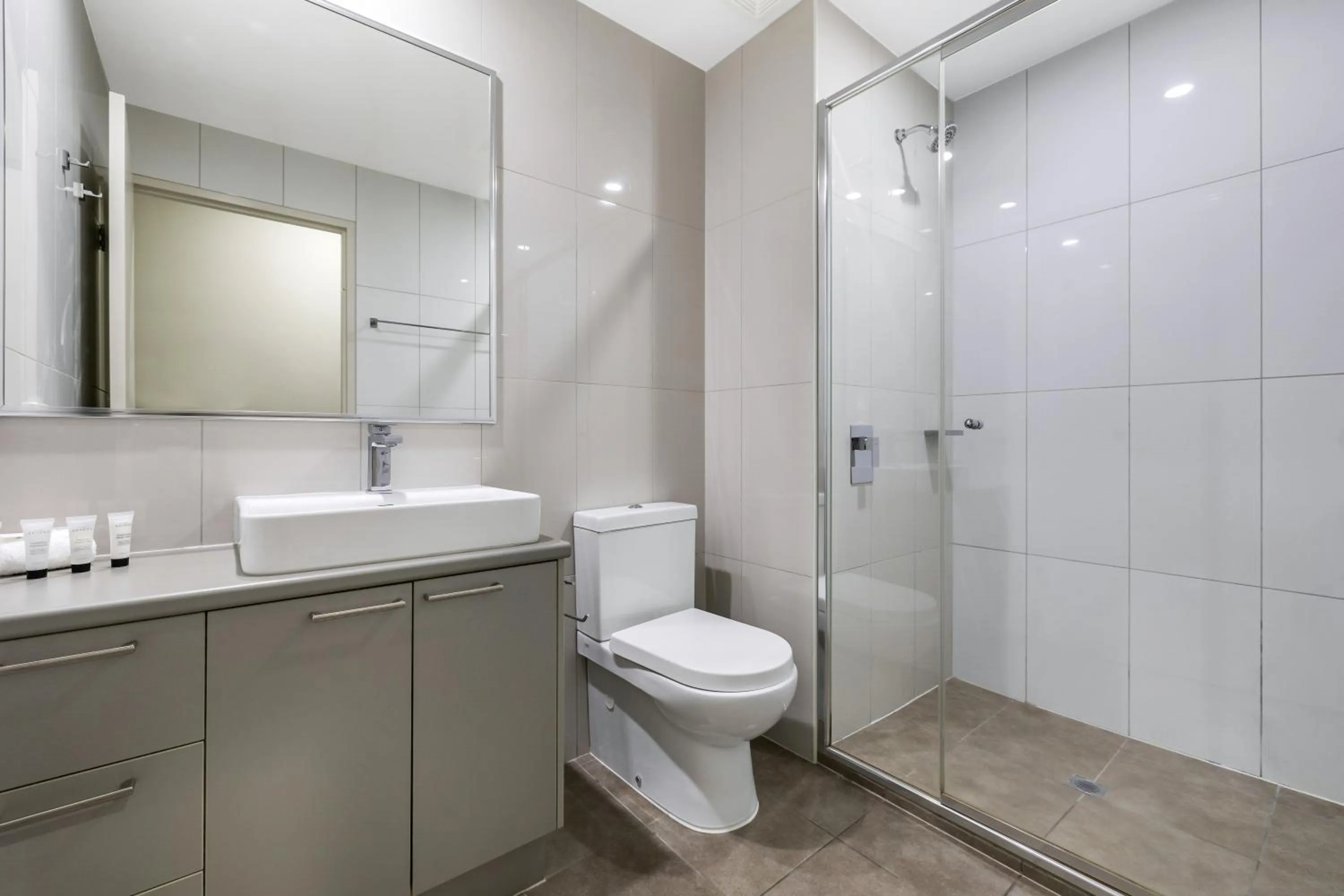 Bathroom in Hudson Berrimah