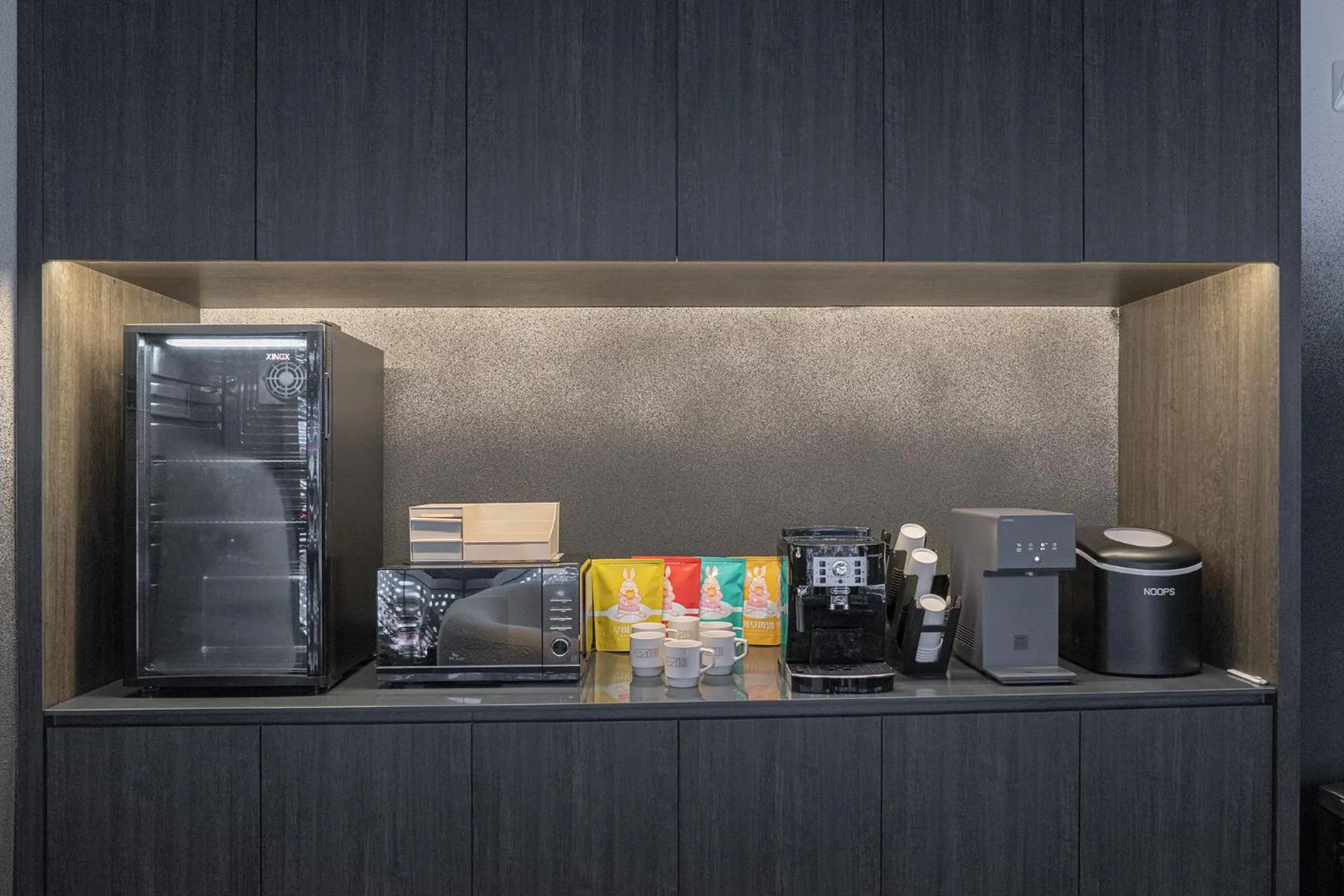 Coffee/tea facilities in Simjak Hotel by Aank