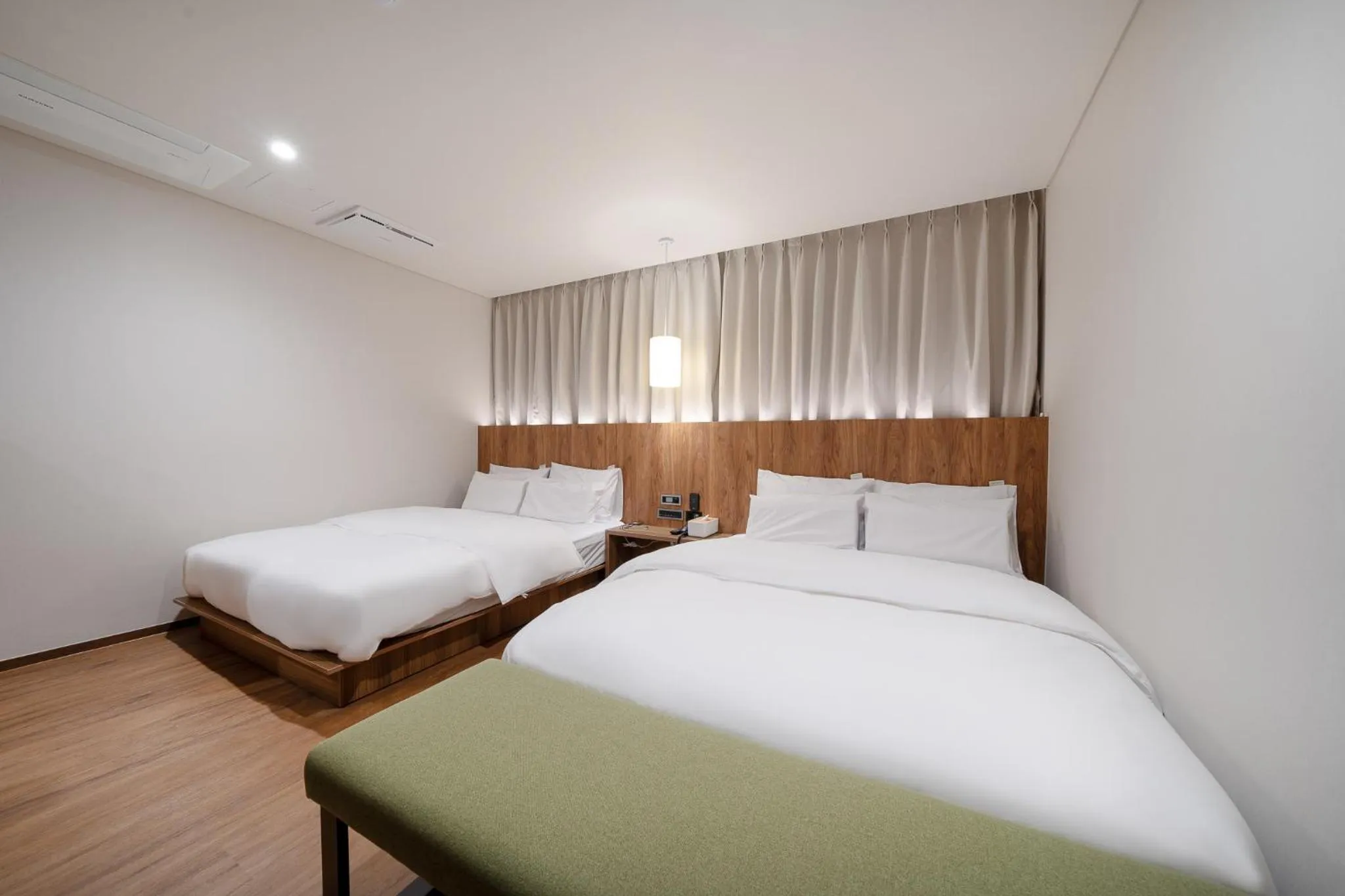 Bed in Simjak Hotel by Aank