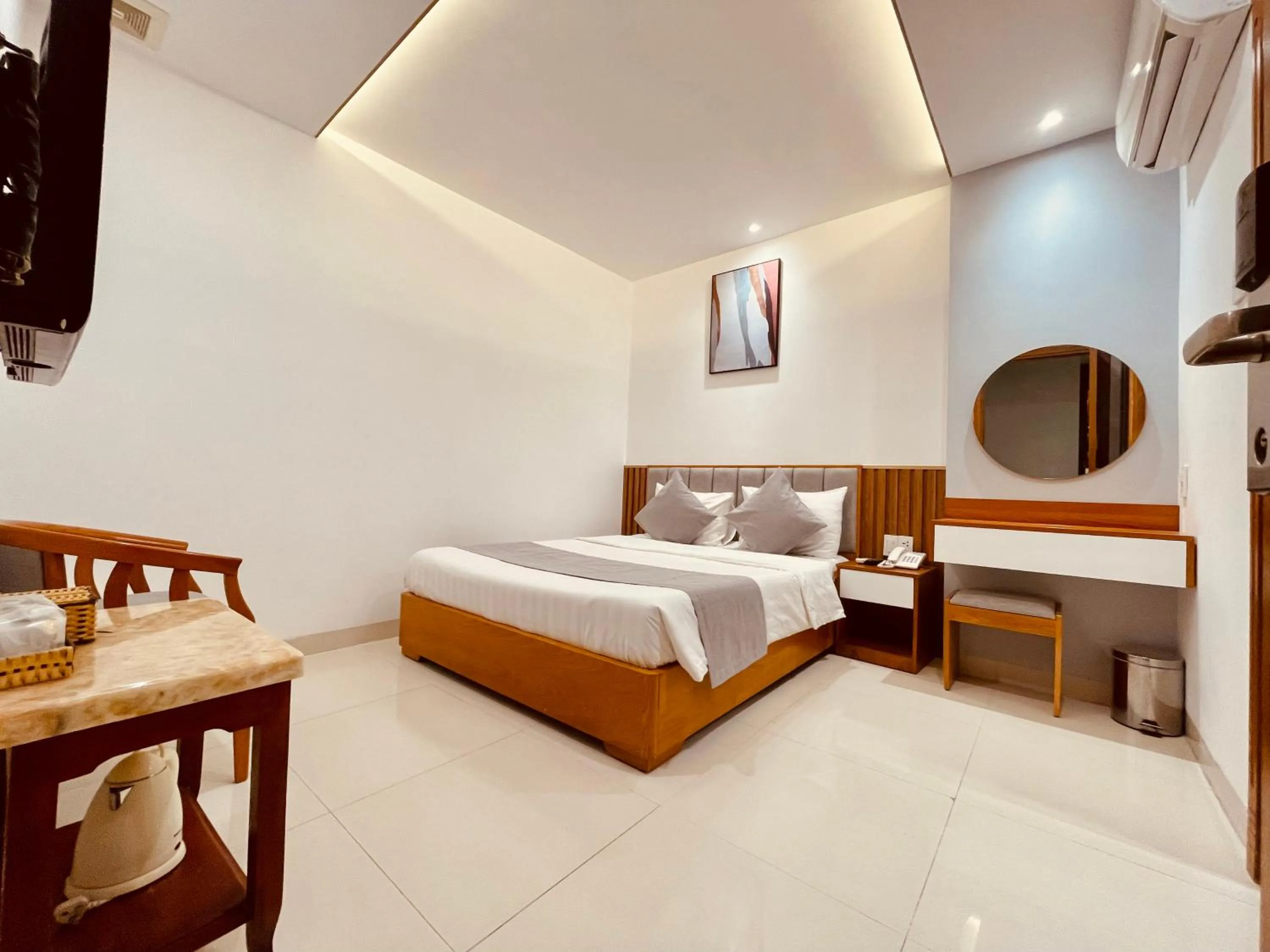 TV and multimedia, Bed in KEN HOTEL