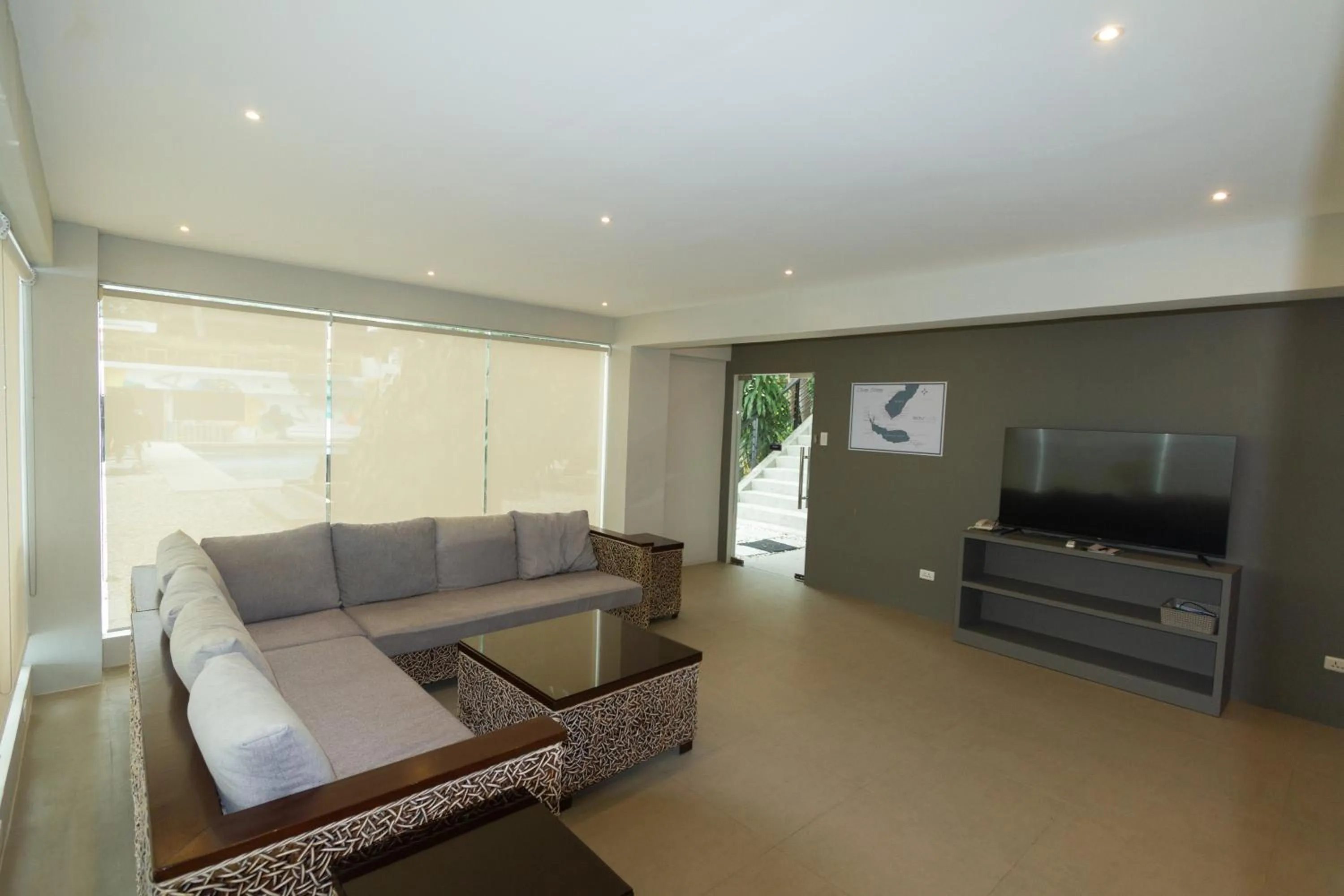 TV and multimedia in Solitude Acacia Resort