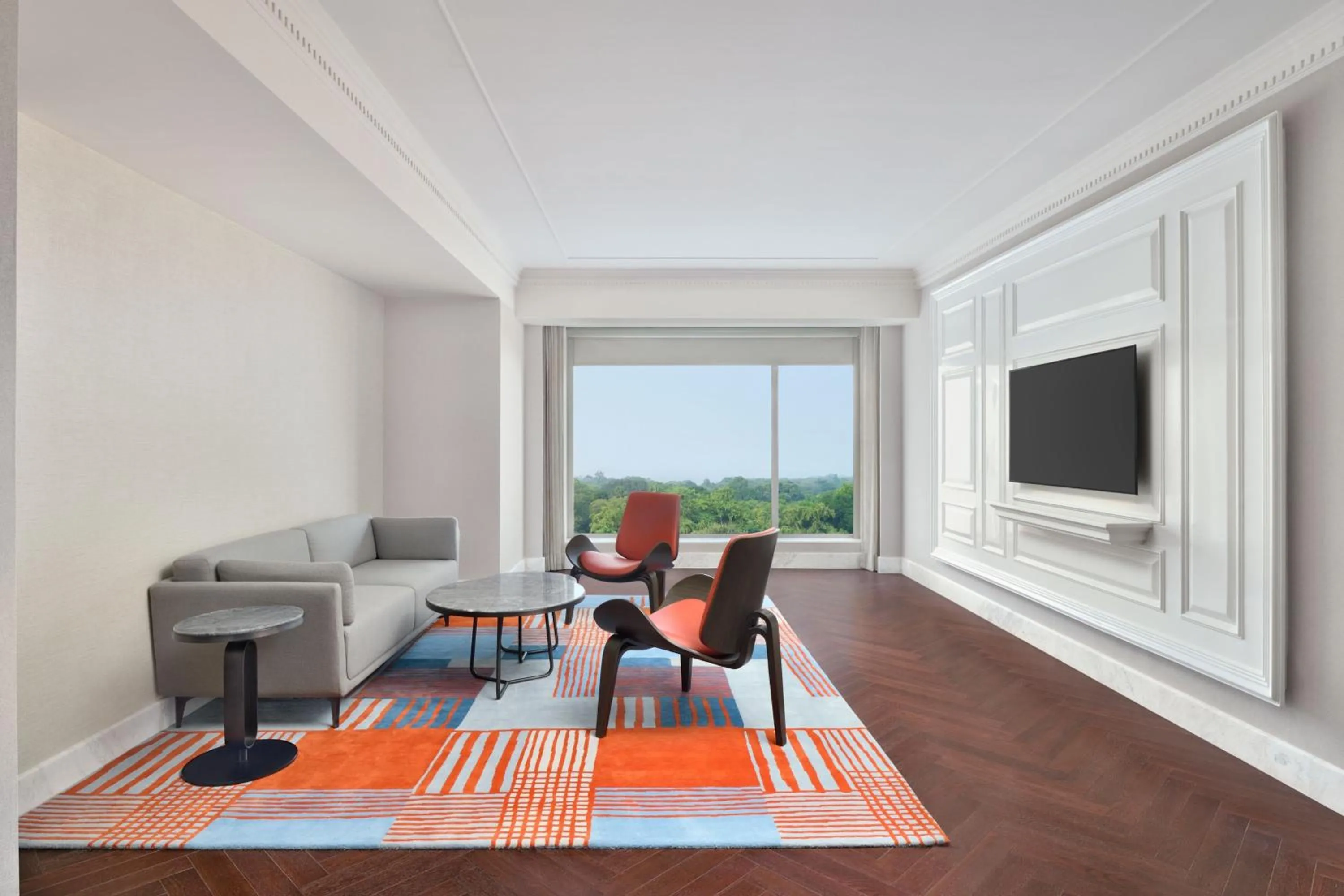 Photo of the whole room in Le Meridien Amritsar