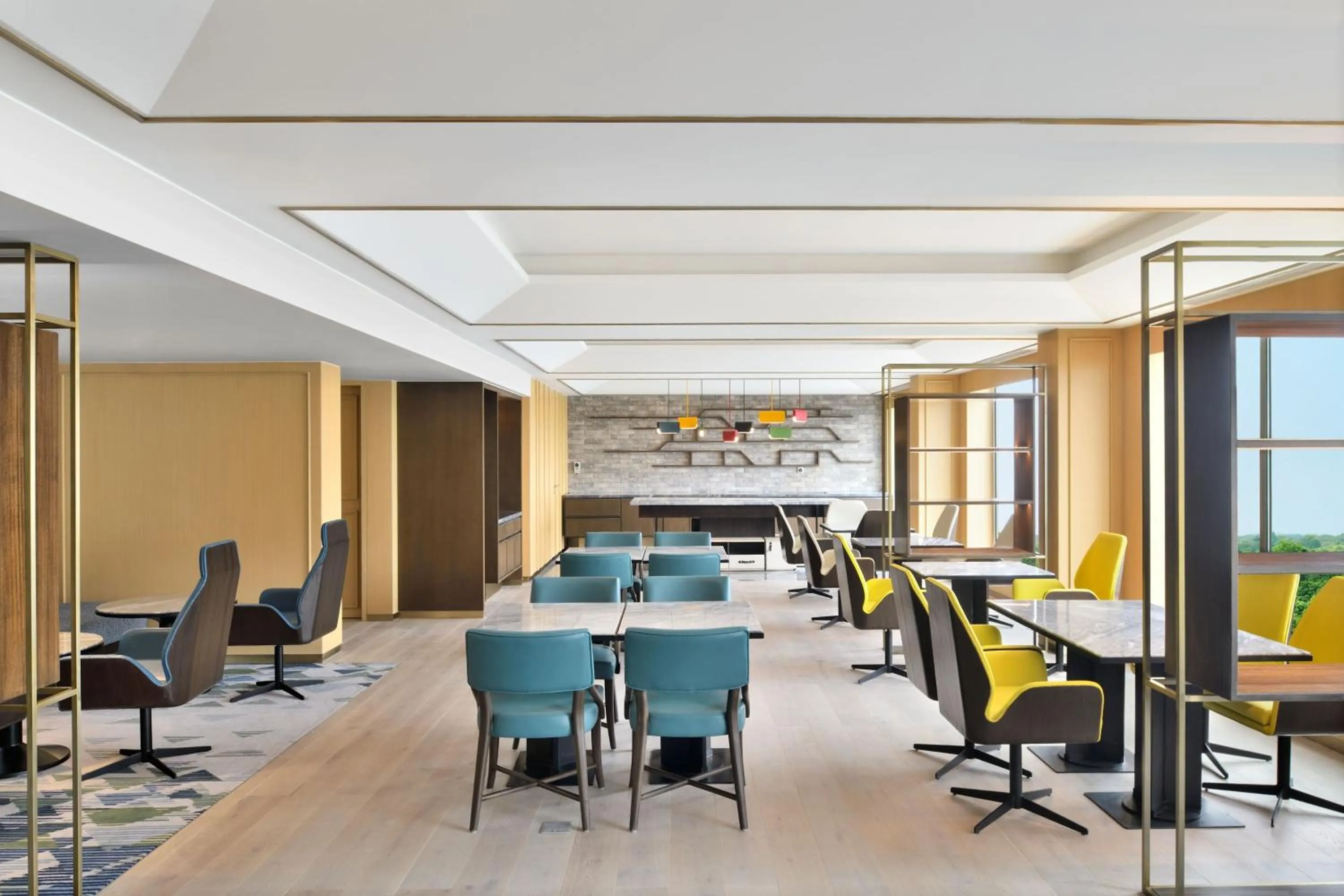 Lounge or bar in Le Meridien Amritsar