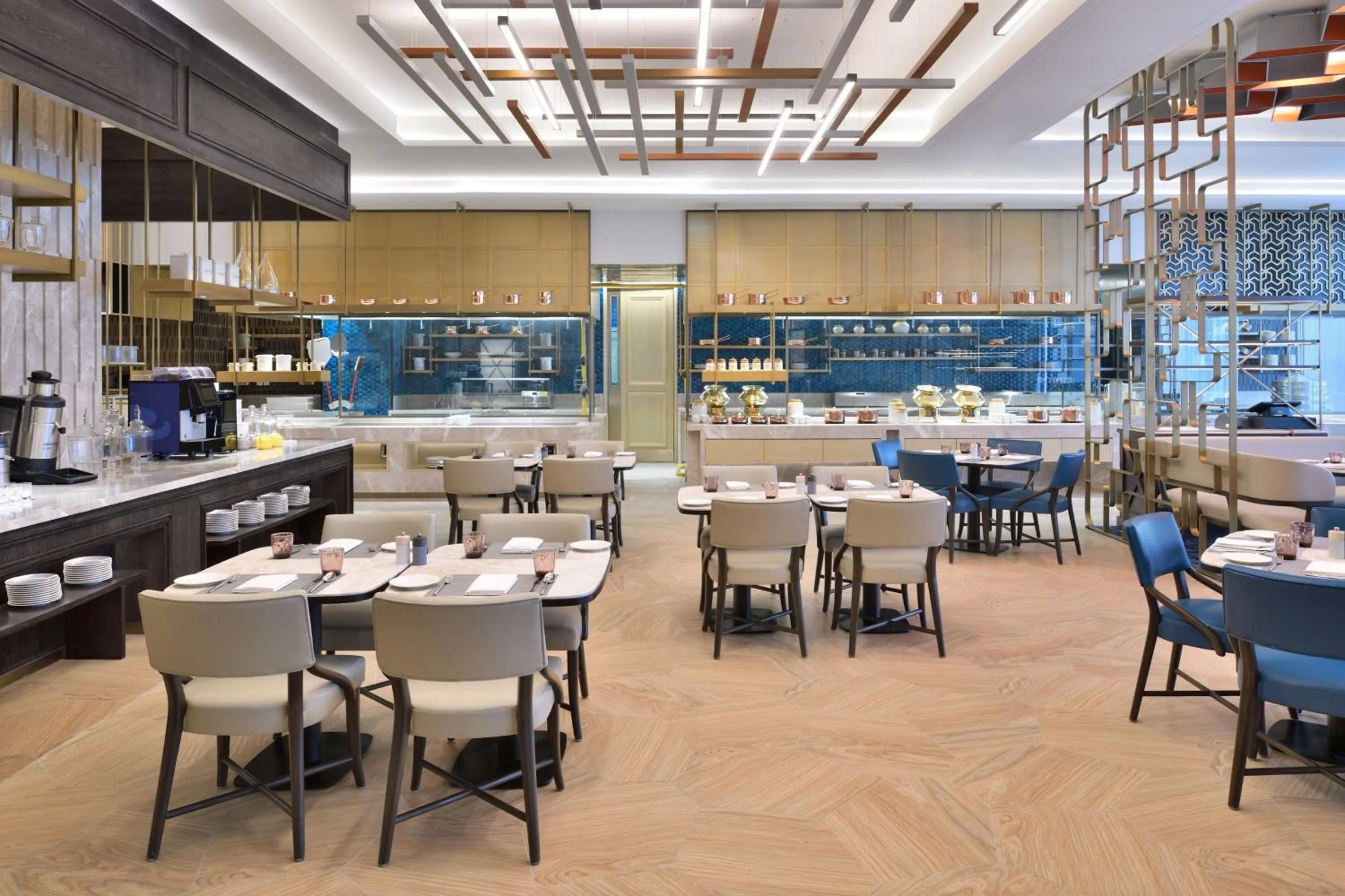 Restaurant/places to eat in Le Meridien Amritsar