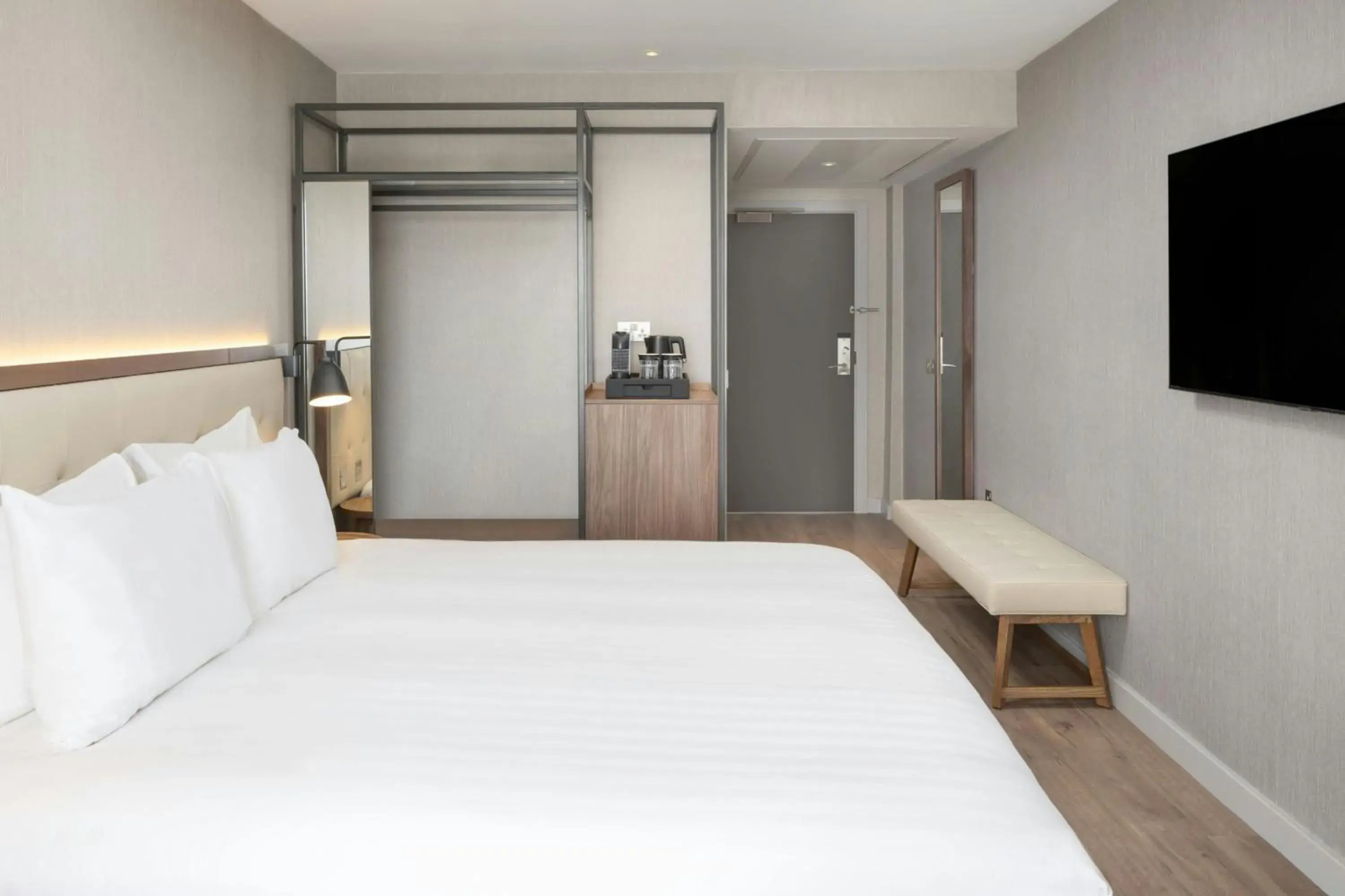 Standard King Room in AC Hotel by Marriott Glasgow Standard King Room in AC Hotel by Marriott Glasgow