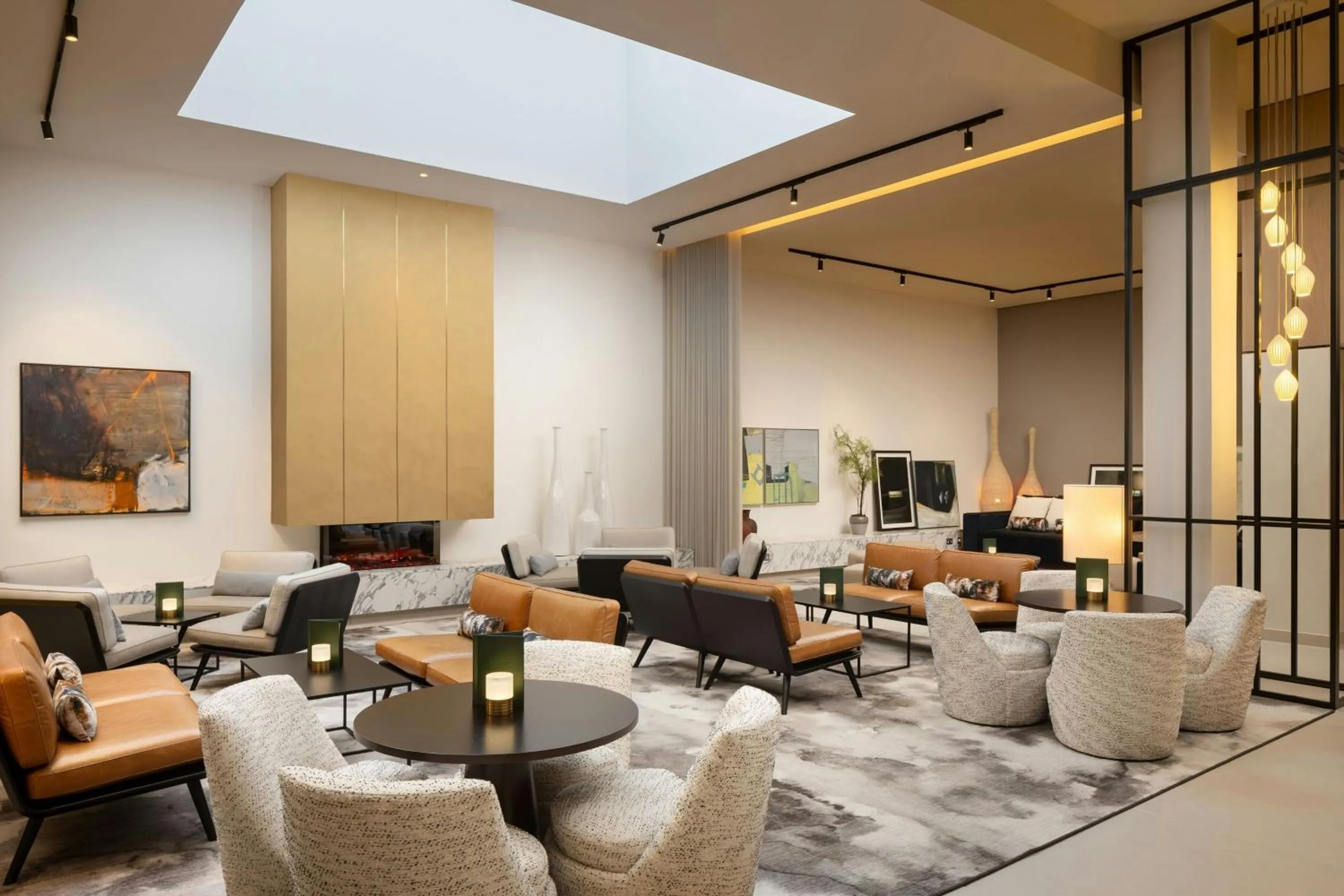 Lounge or bar in AC Hotel by Marriott Glasgow