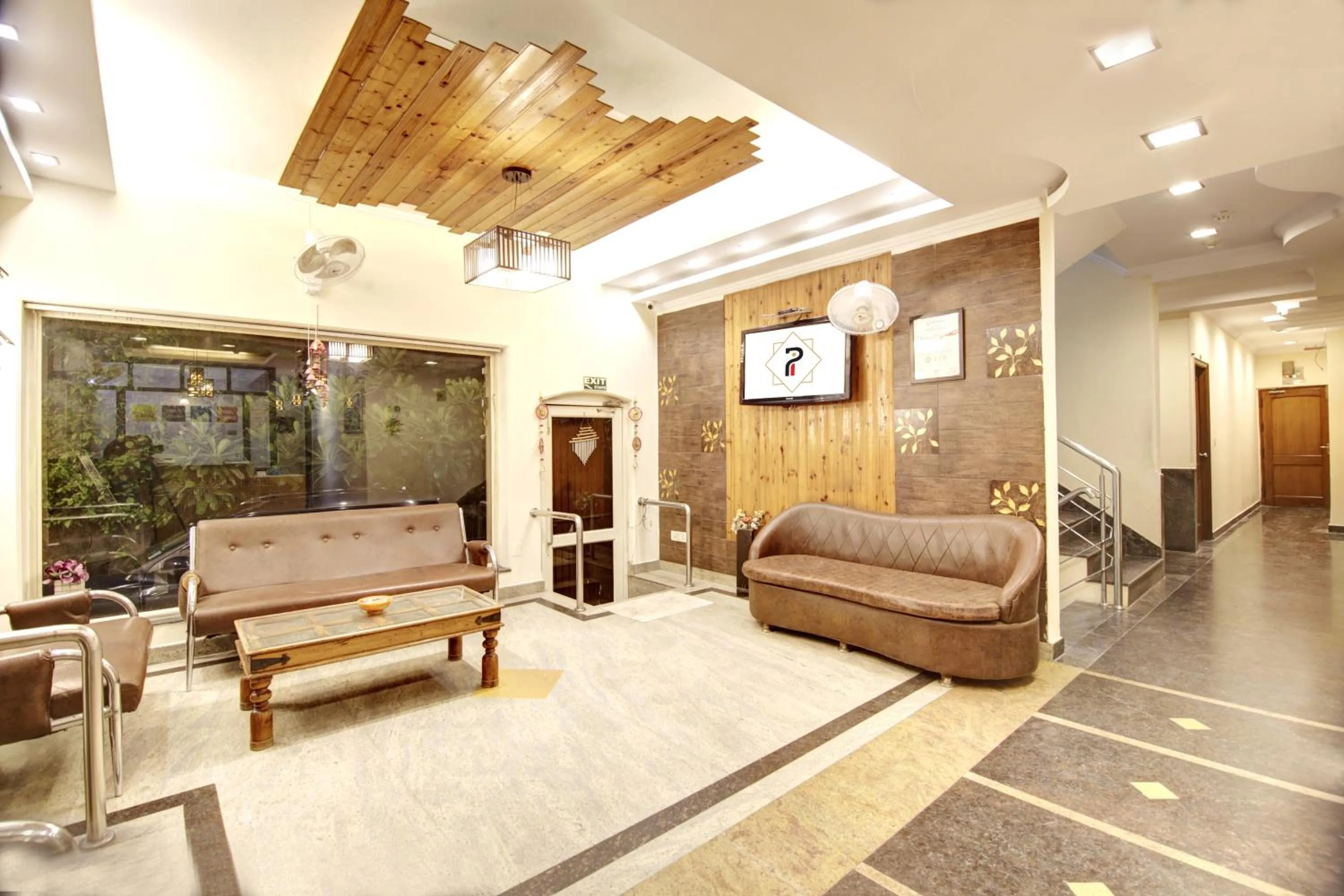 TV and multimedia in Persona International Hotel Karol Bagh Delhi