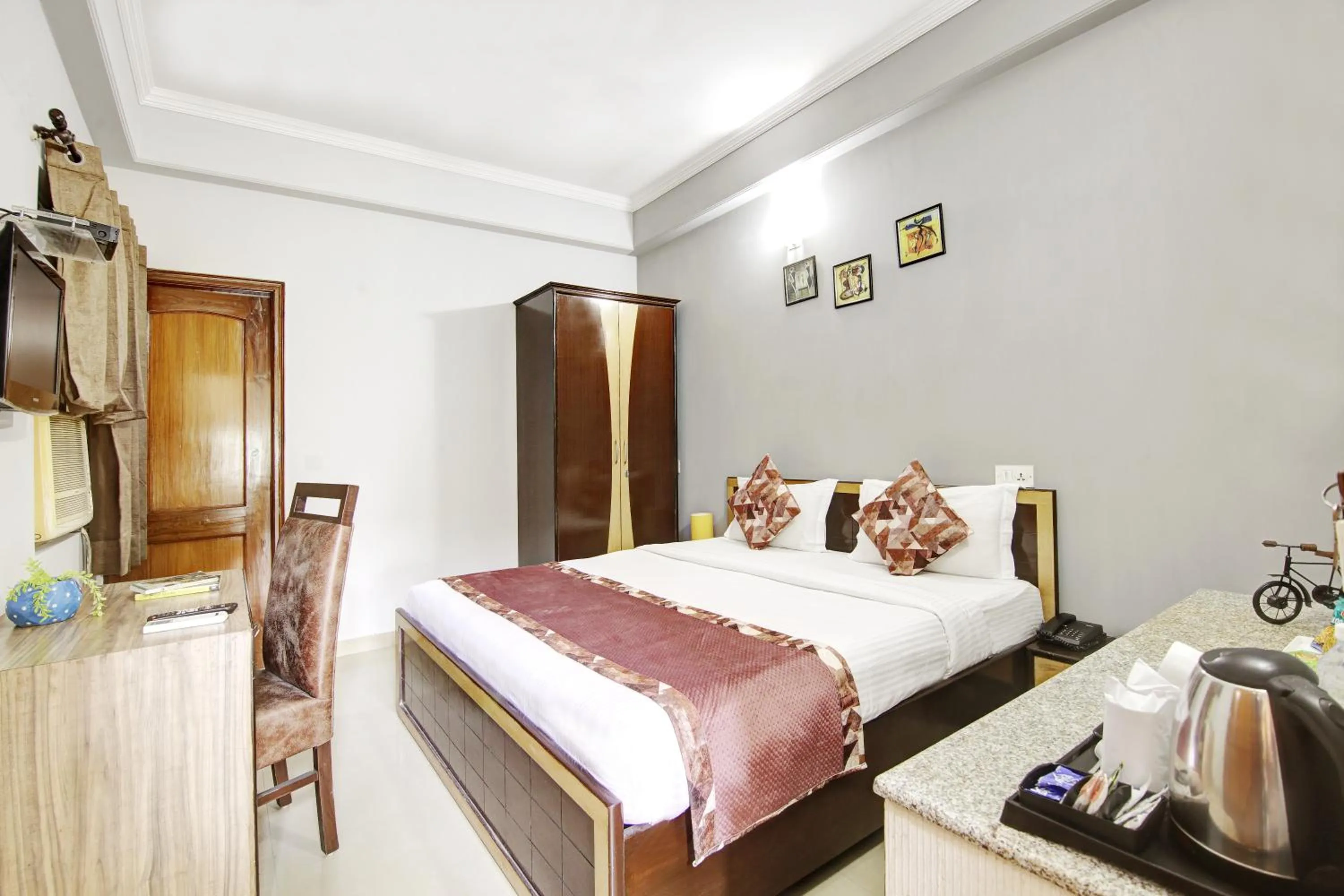 Bed in Persona International Hotel Karol Bagh Delhi