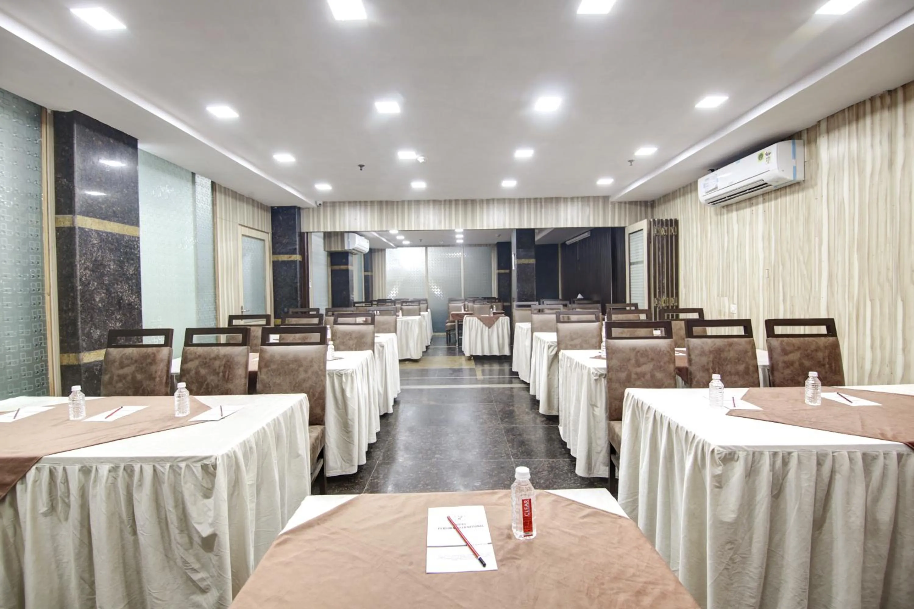 Seating area in Persona International Hotel Karol Bagh Delhi