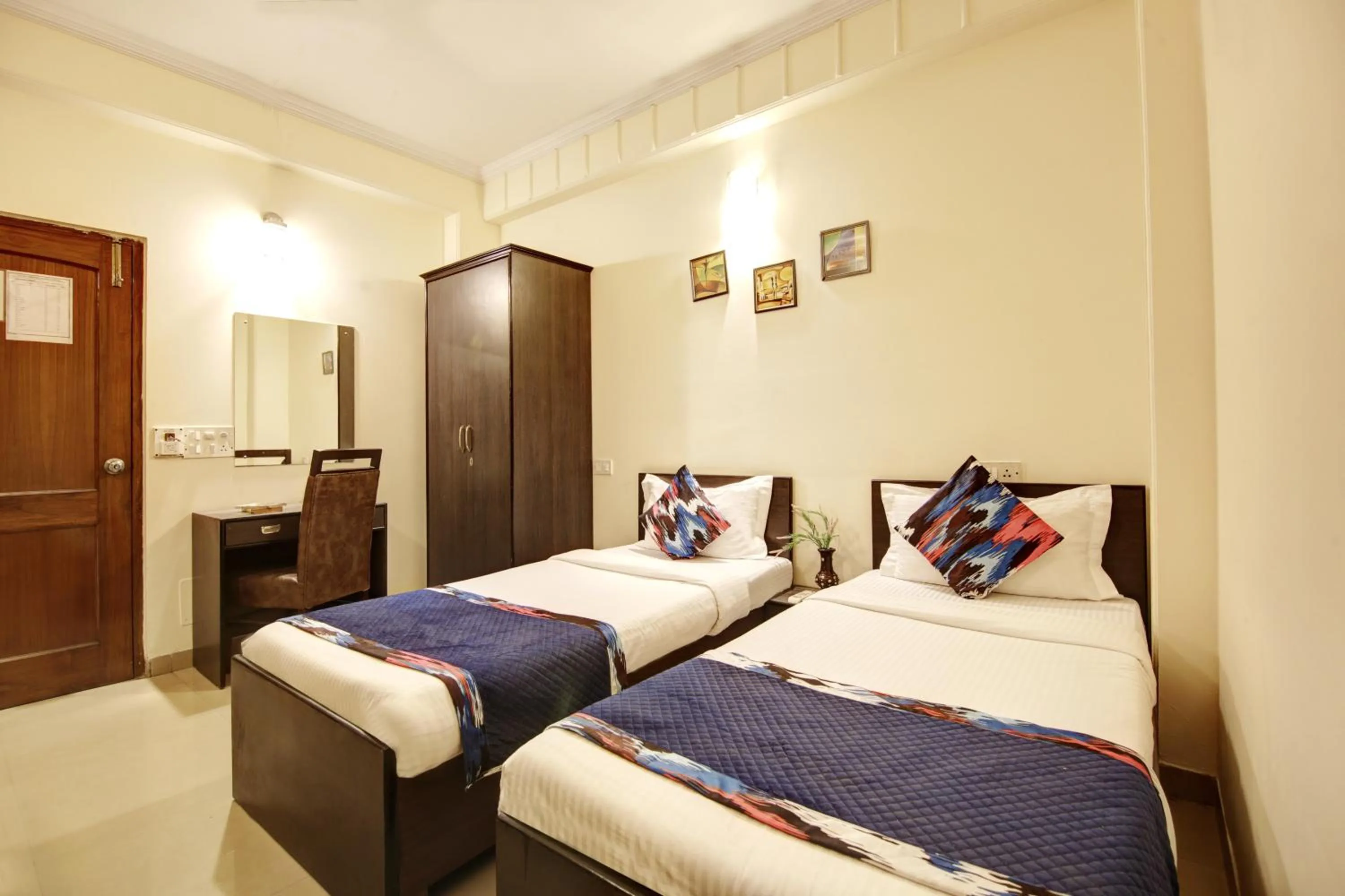 Bed in Persona International Hotel Karol Bagh Delhi