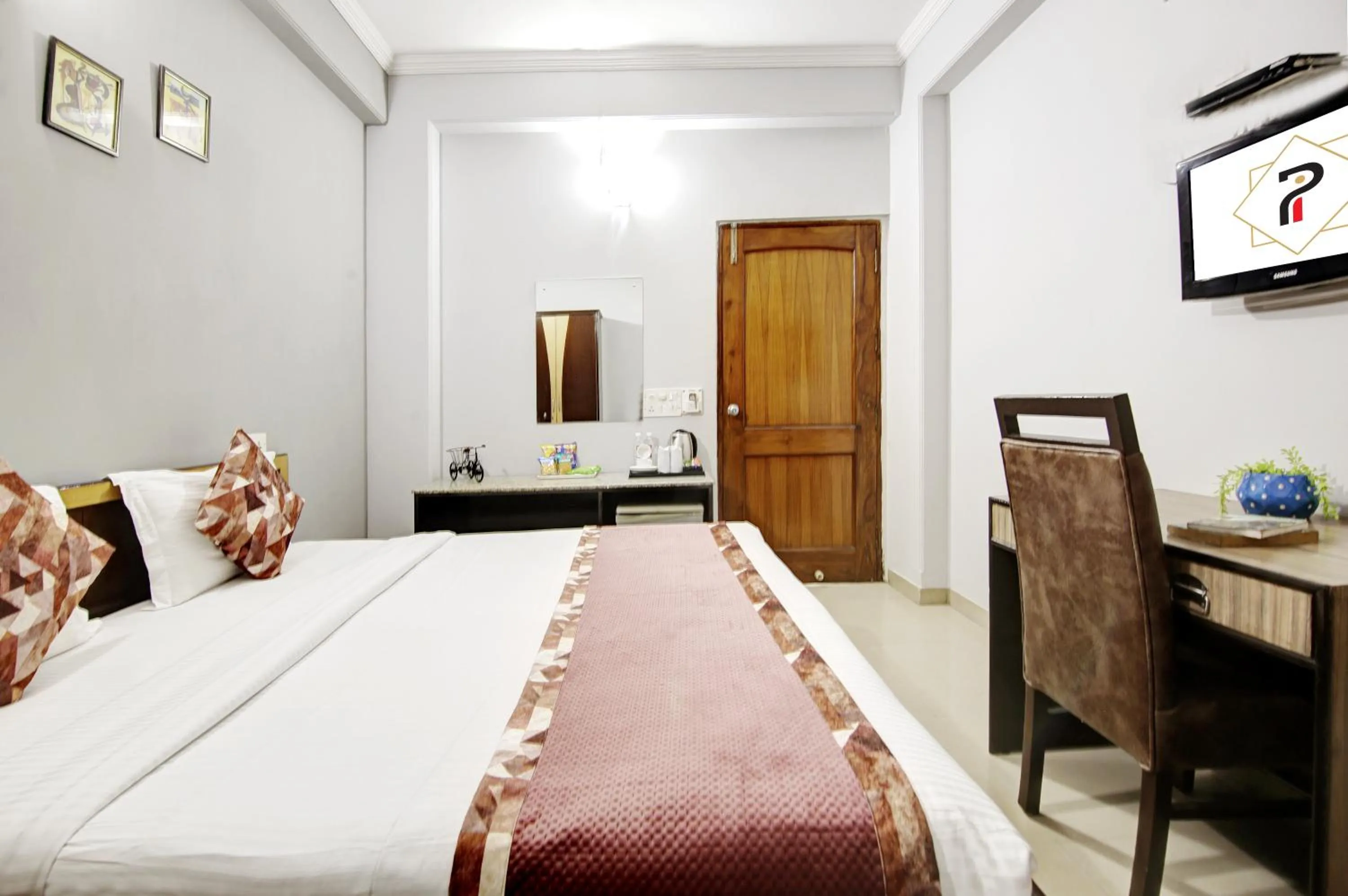 Bed in Persona International Hotel Karol Bagh Delhi
