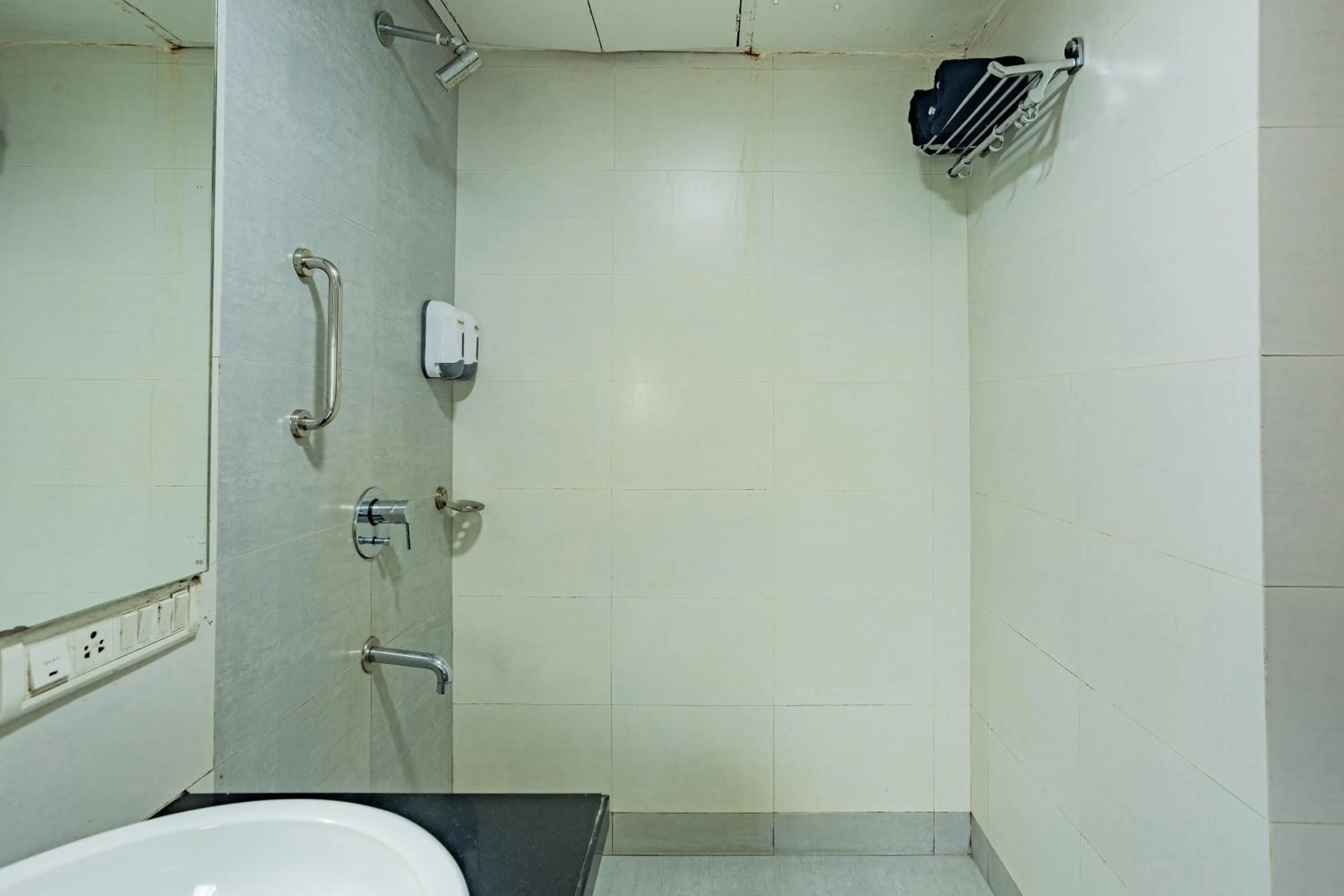 Bathroom in Hilltop suites by 29 bungalow