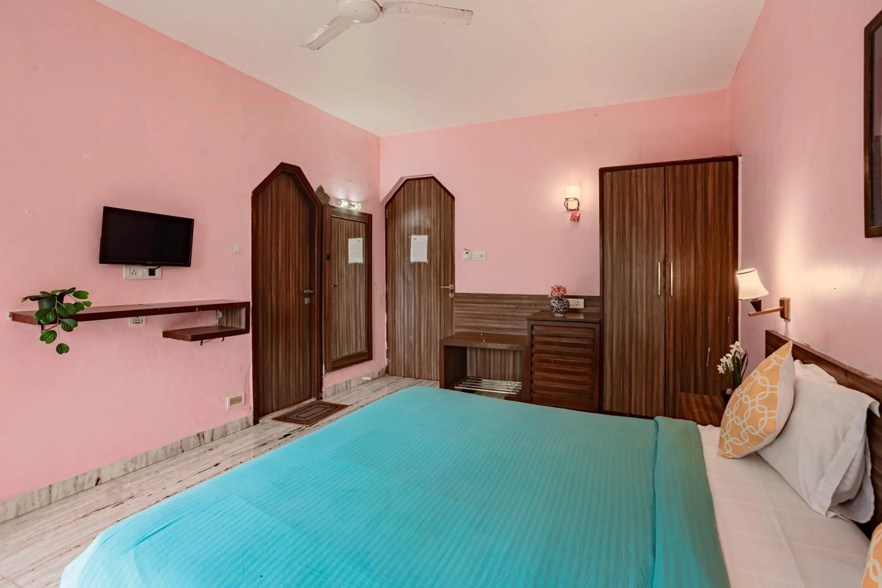 Bedroom, Bed in Hilltop suites by 29 bungalow