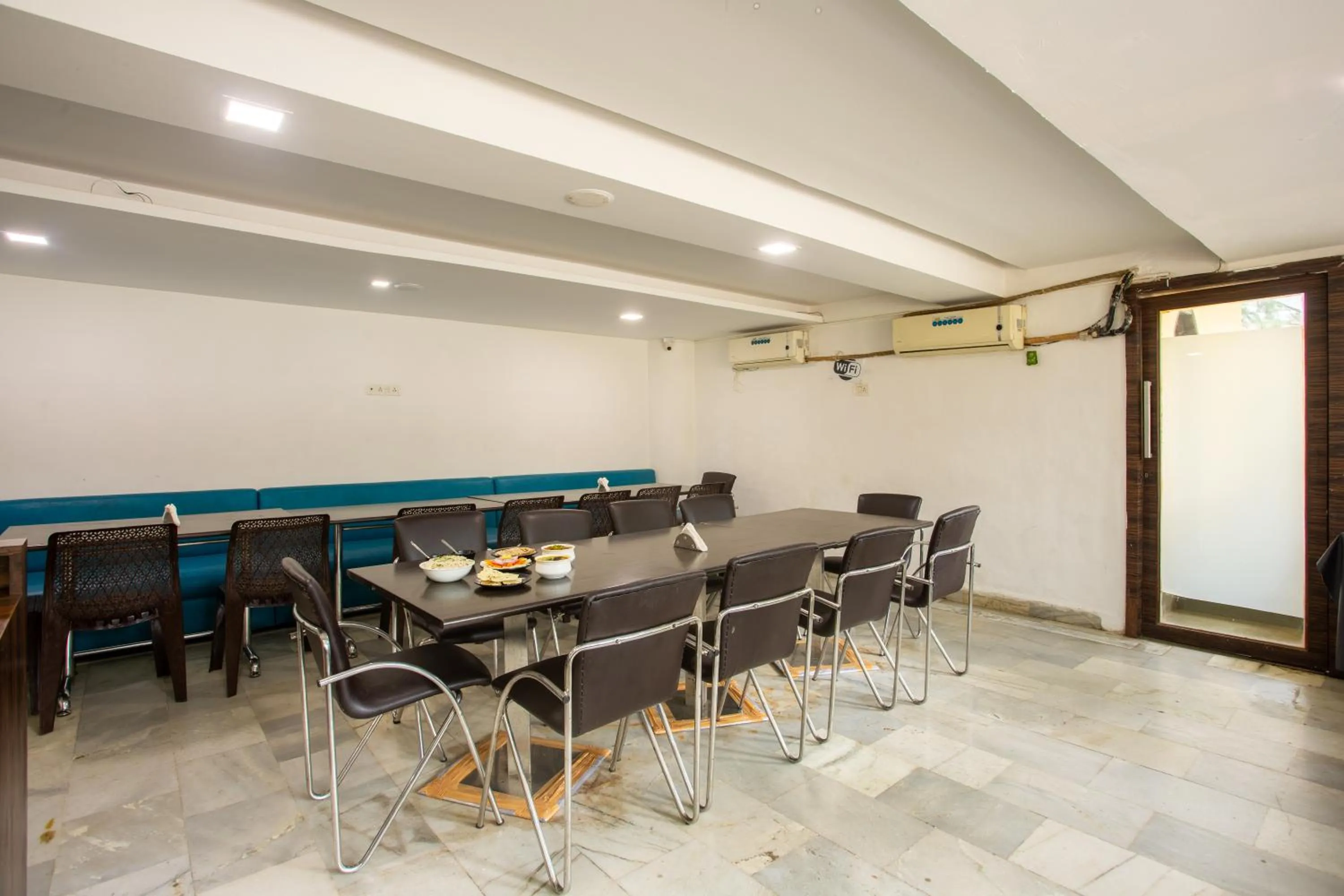 Dining area in Hilltop suites by 29 bungalow