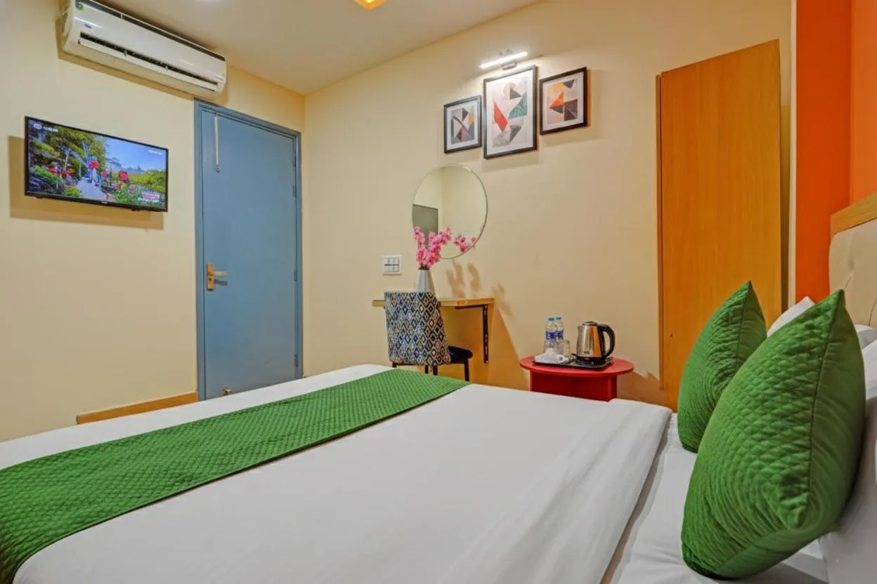 Bed in Hotel Raaso Inn Rohini I Near Metro I Couple Friendly I Spacious Rooms I Budget Stay