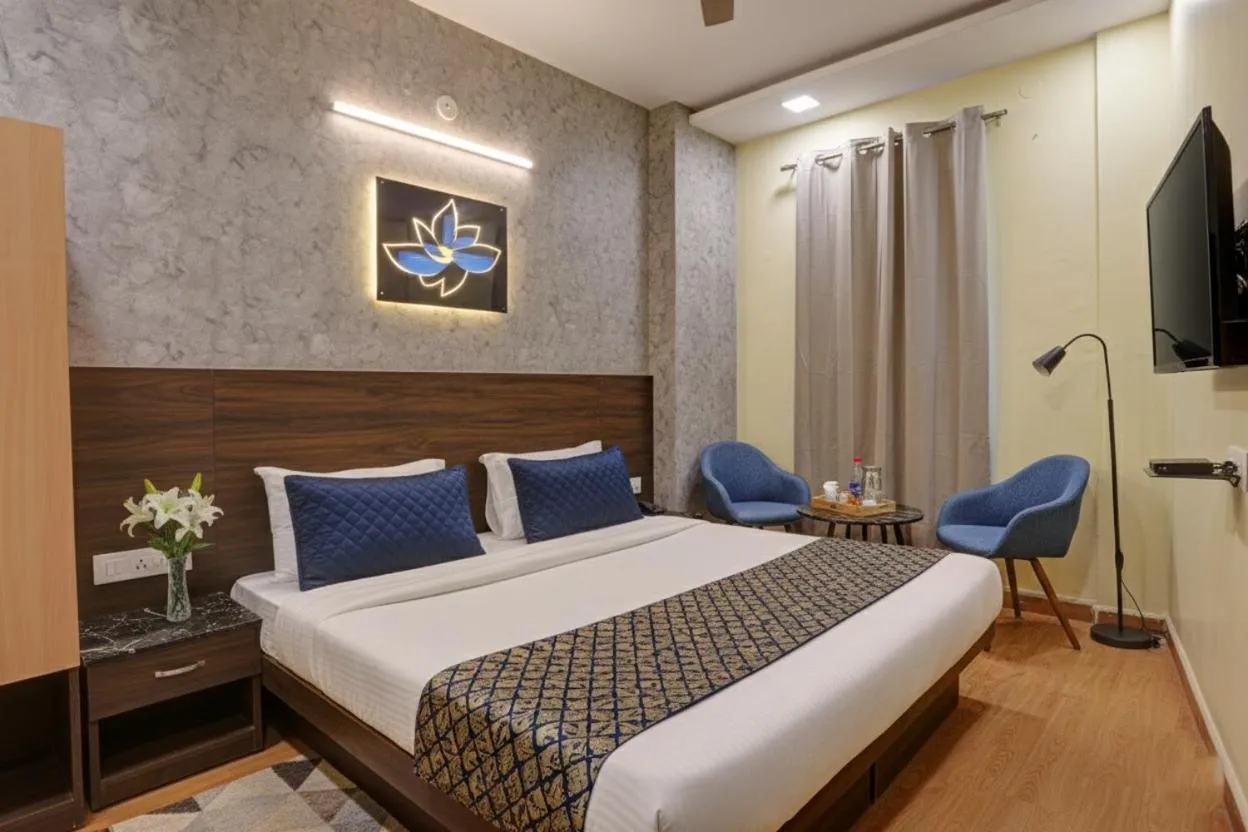 Bed in Hotel Raaso Inn Rohini I Near Metro I Couple Friendly I Spacious Rooms I Budget Stay