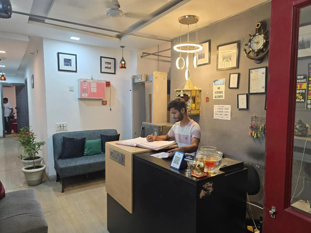 Lobby or reception in Hotel Raaso Inn Rohini Sec-16