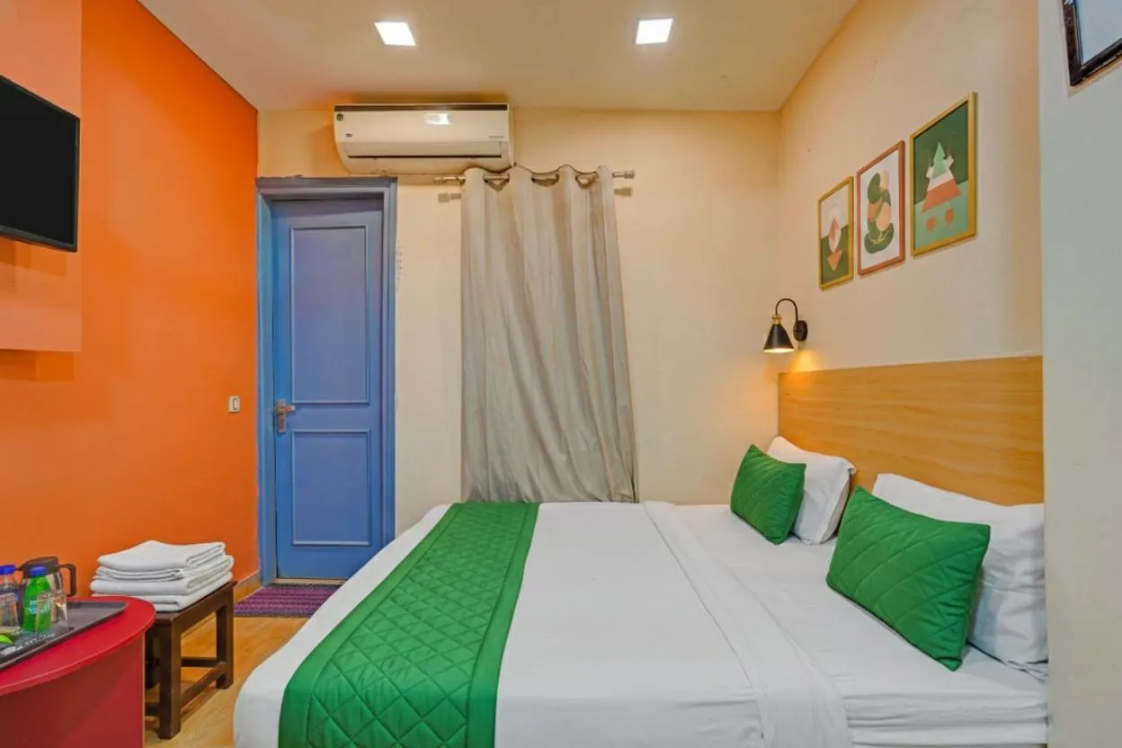 Bed in Hotel Raaso Inn Rohini I Near Metro I Couple Friendly I Spacious Rooms I Budget Stay