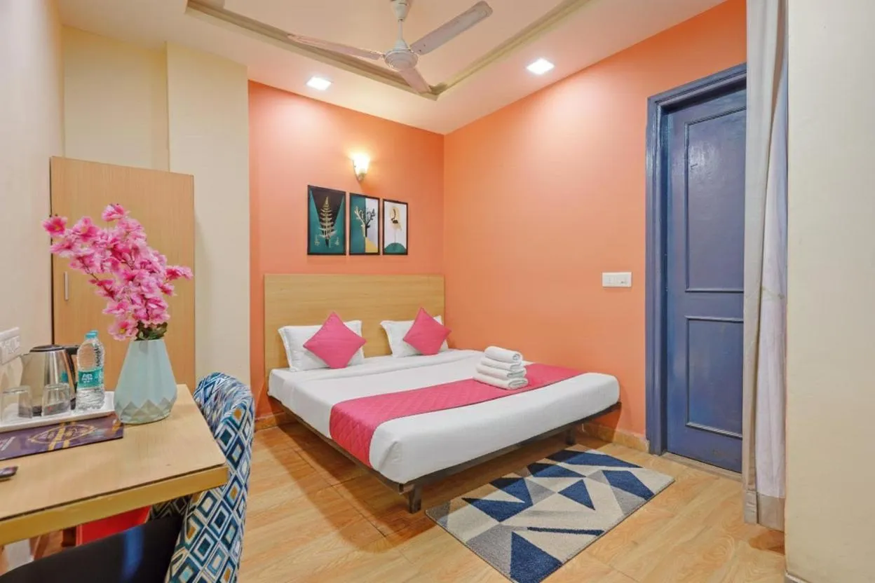Bedroom, Bed in Hotel Raaso Inn Rohini I Near Metro I Couple Friendly I Spacious Rooms I Budget Stay