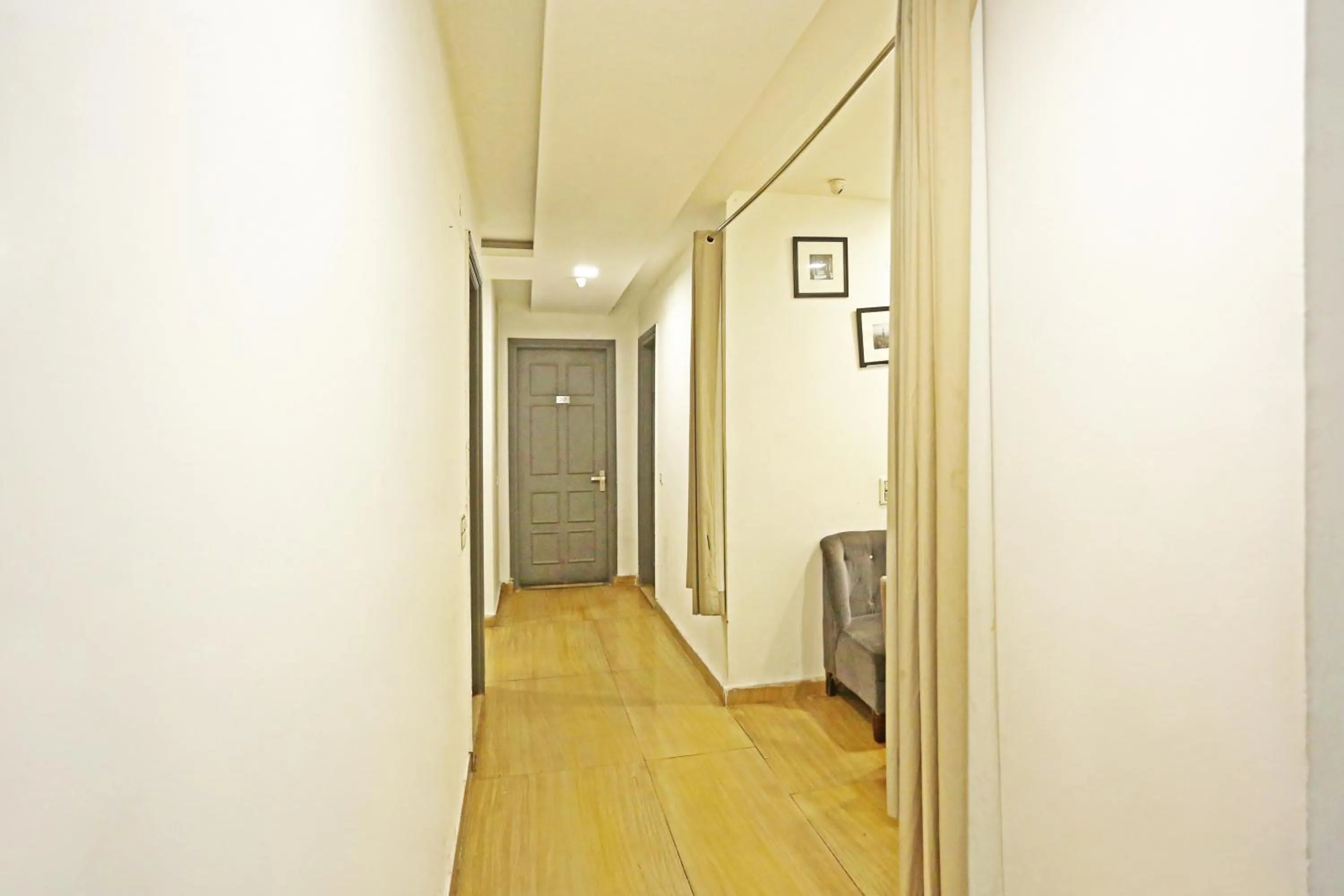 Property building in Hotel Raaso Inn Rohini Sec-16