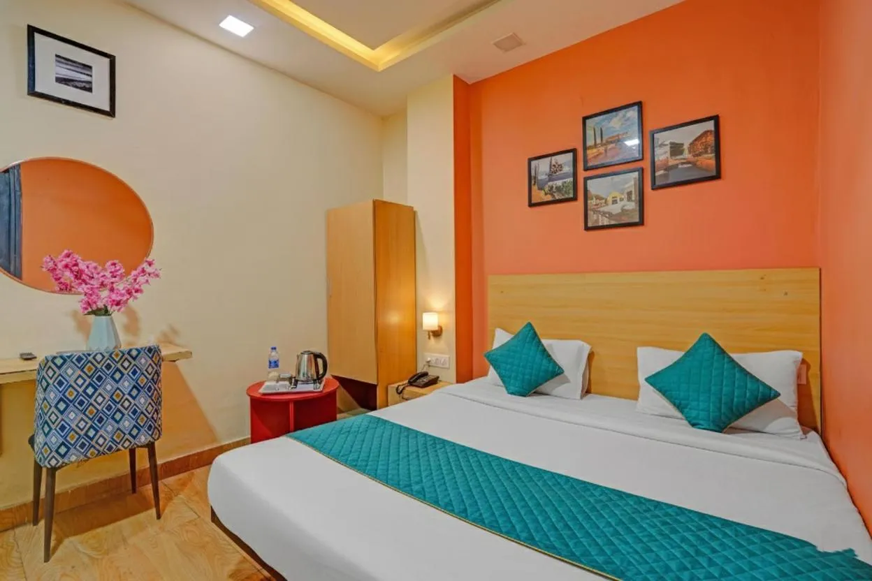 Bed in Hotel Raaso Inn Rohini I Near Metro I Couple Friendly I Spacious Rooms I Budget Stay
