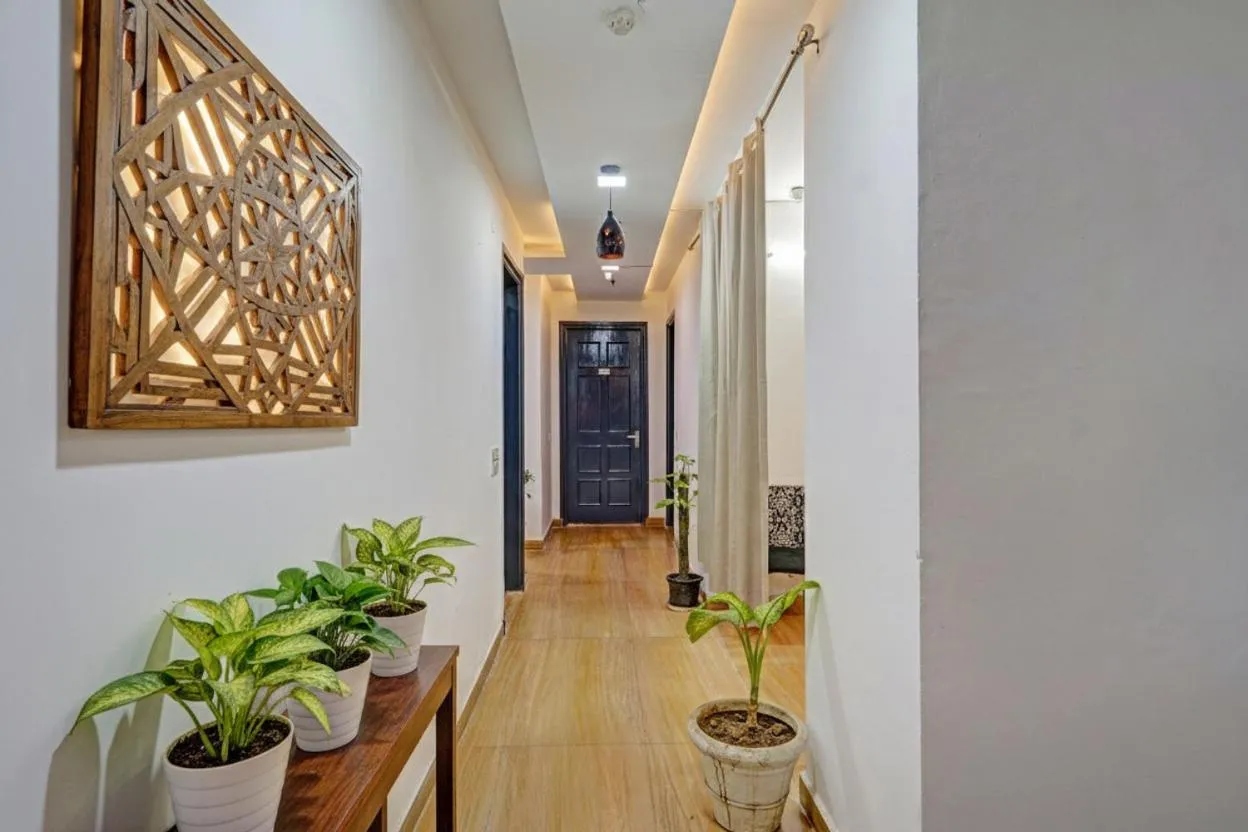 Lobby or reception in Hotel Raaso Inn Rohini I Near Metro I Couple Friendly I Spacious Rooms I Budget Stay